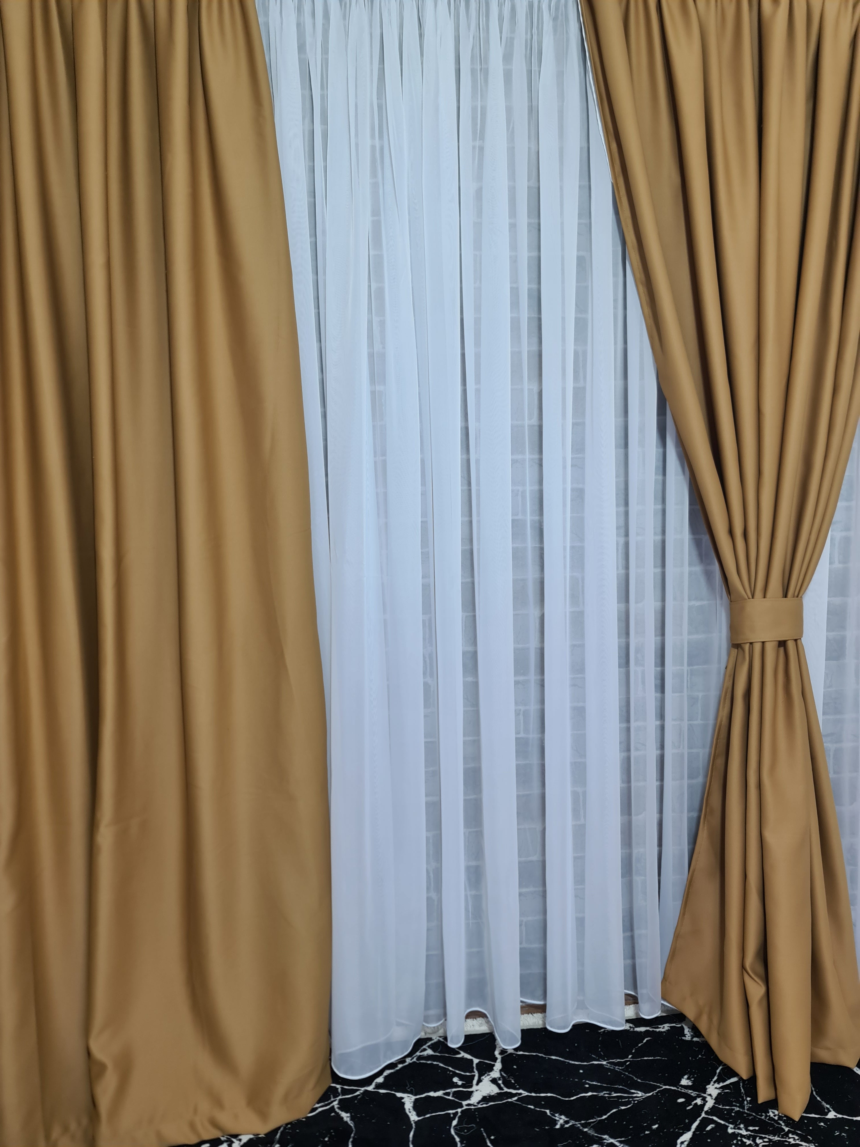 Set perdea si draperie Mirela - CASABLANCA Set perdea si draperie Mirela Casa Blanca Curtains & Drapes 325.00 CASABLANCA  CASABLANCA