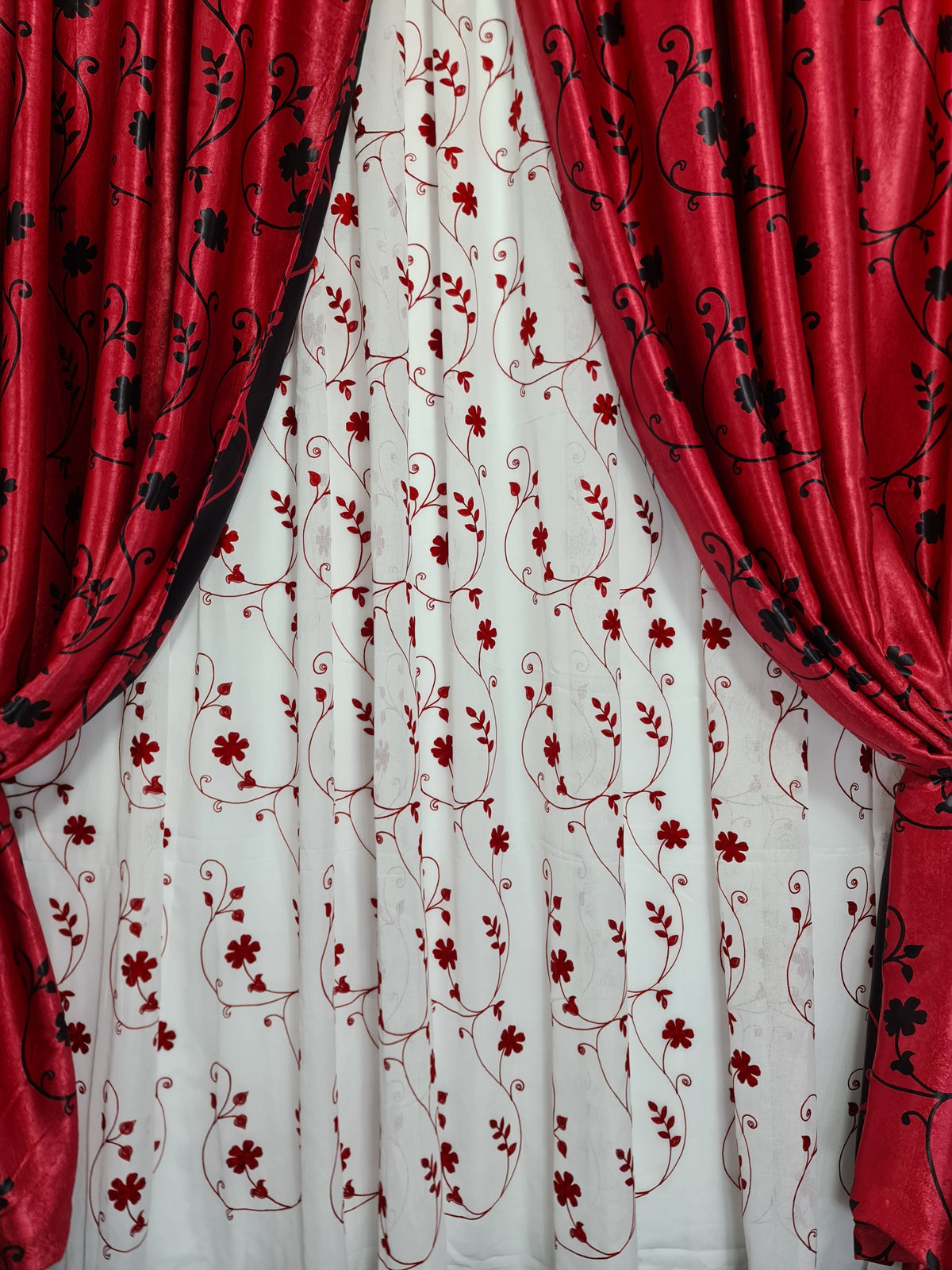 Set perdea si draperie Zen - CASABLANCA Set perdea si draperie Zen CasaBlanca   700.00 CASABLANCA 8metriperdeacu6metridraperiepentrusinagaleriede4-5 CASABLANCA