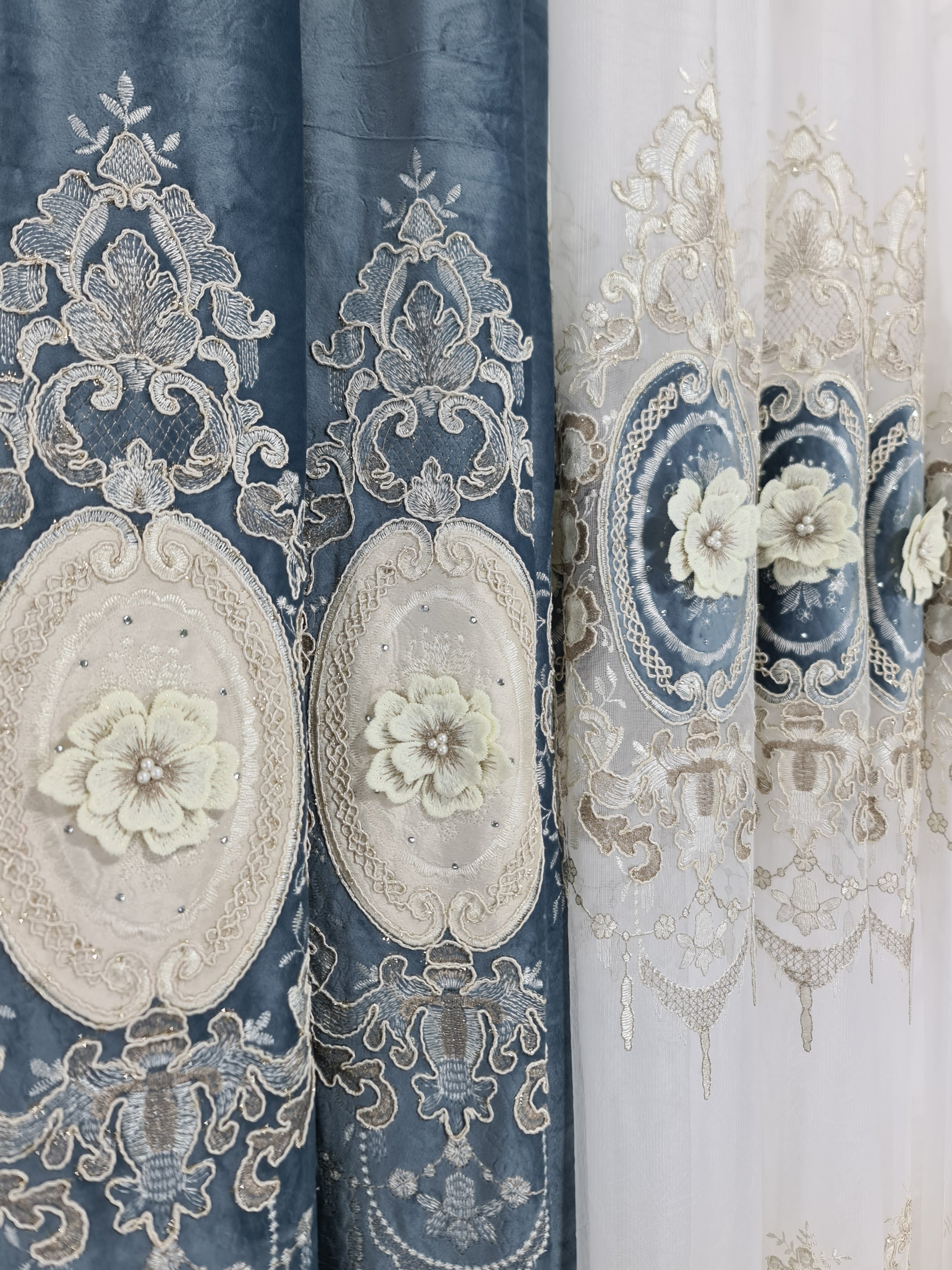 Set perdea si draperie Antonia - CASABLANCA Set perdea si draperie Antonia Casa Blanca Curtains & Drapes 840.00 CASABLANCA  CASABLANCA