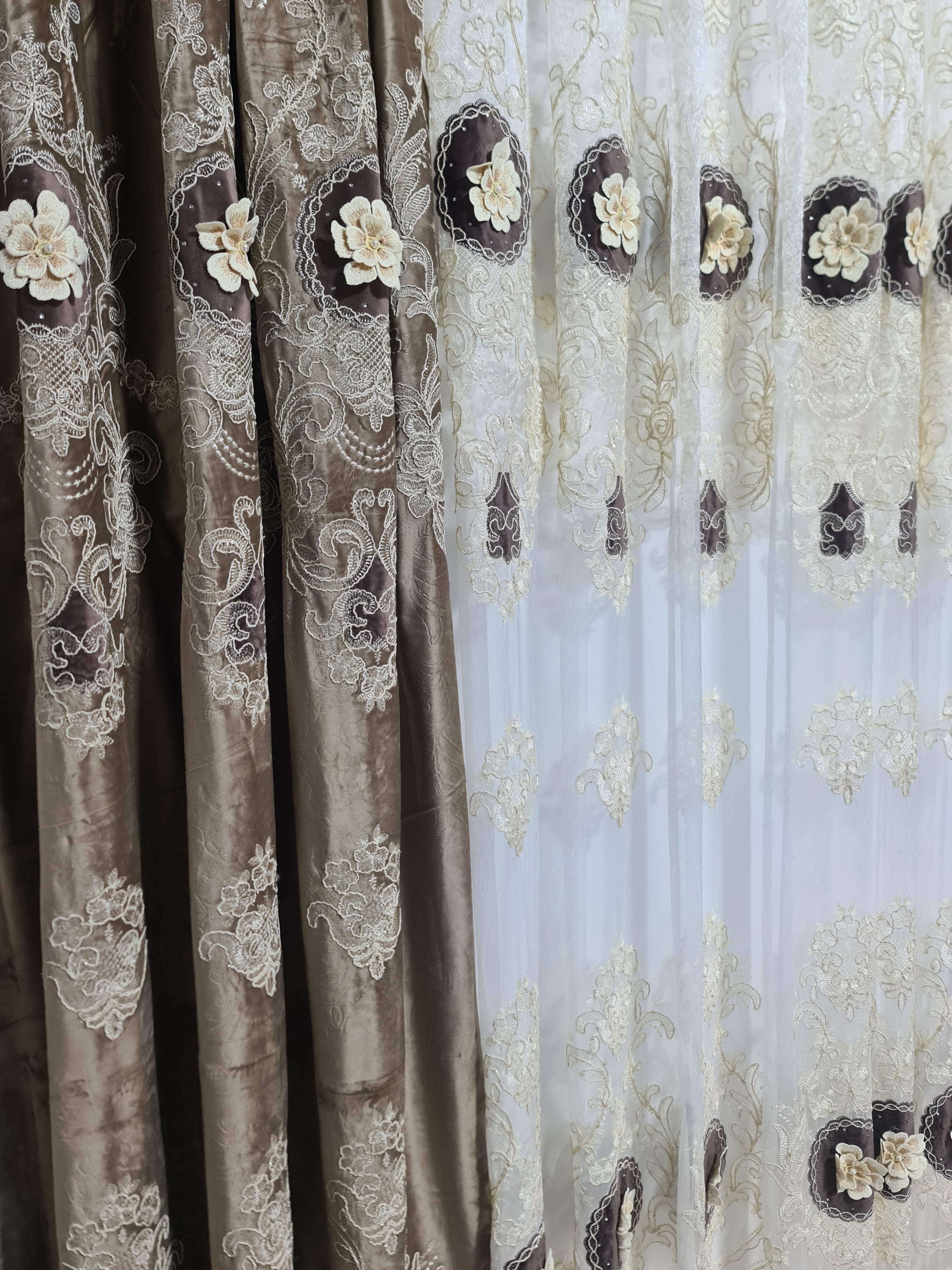 Set perdea si draperie 3d Aian - CASABLANCA Set perdea si draperie 3d Aian CASABLANCA Bedding 840.00 CASABLANCA  CASABLANCA