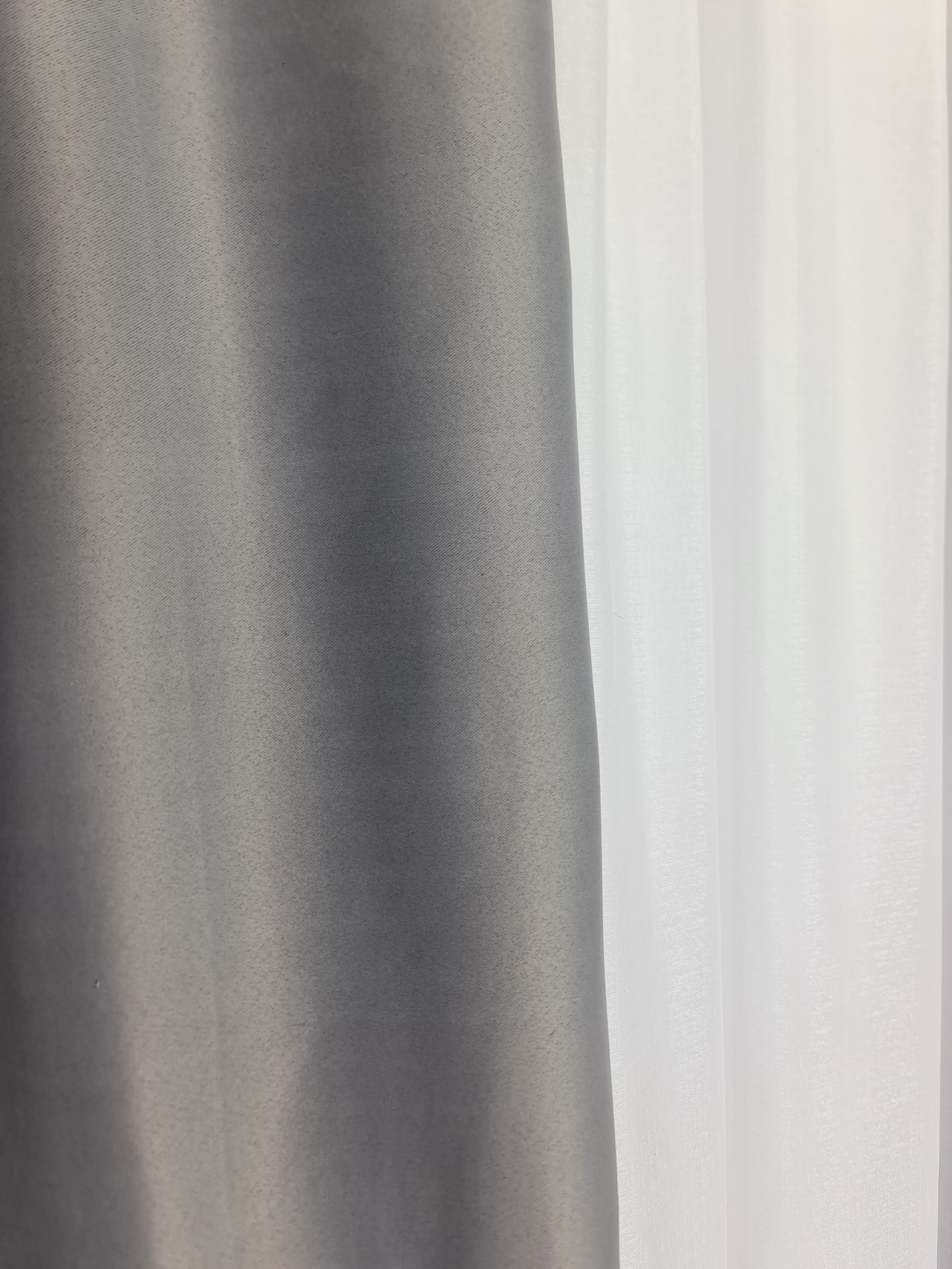 Set perdea nesifonabila din in cristal cu draperie simpla gri 100% blackout, model Silvia - CASABLANCA Set perdea nesifonabila din in cristal cu draperie simpla gri 100% blackout, model Silvia CASABLANCA  385.00 CASABLANCA  CASABLANCA