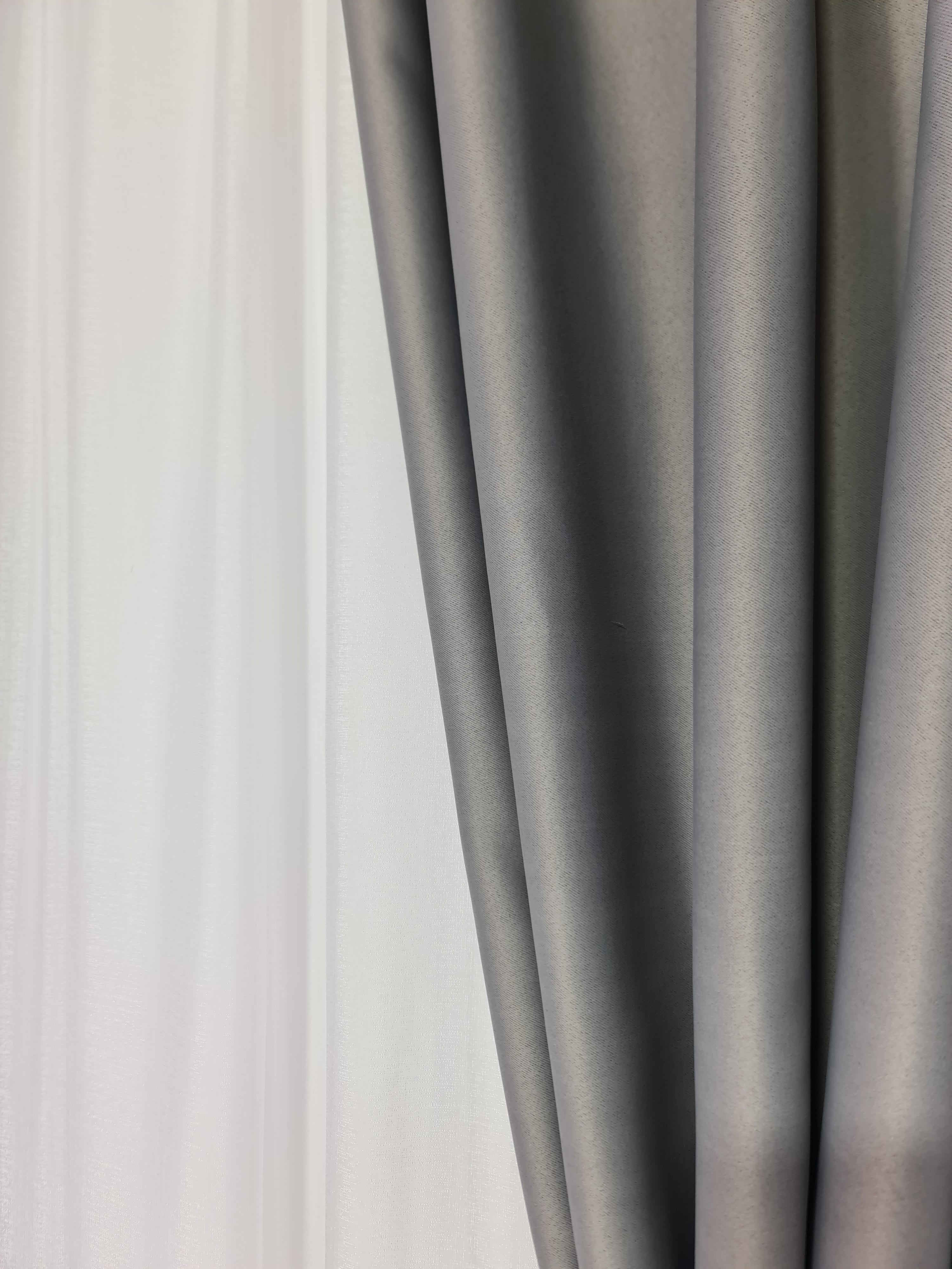 Set perdea nesifonabila din in cristal cu draperie simpla gri 100% blackout, model Silvia - CASABLANCA Set perdea nesifonabila din in cristal cu draperie simpla gri 100% blackout, model Silvia CASABLANCA  385.00 CASABLANCA  CASABLANCA