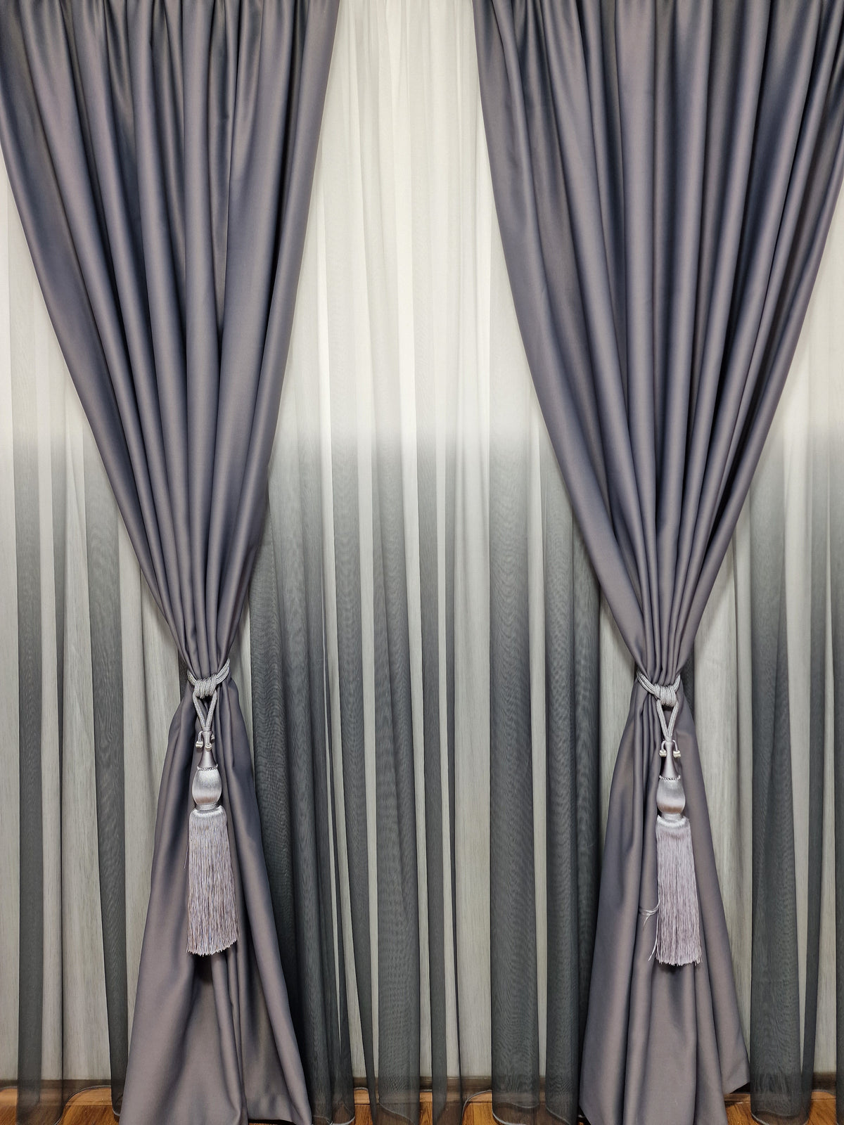 Set Canada: perdea bamboo în degrade gri si draperie 100% blackout