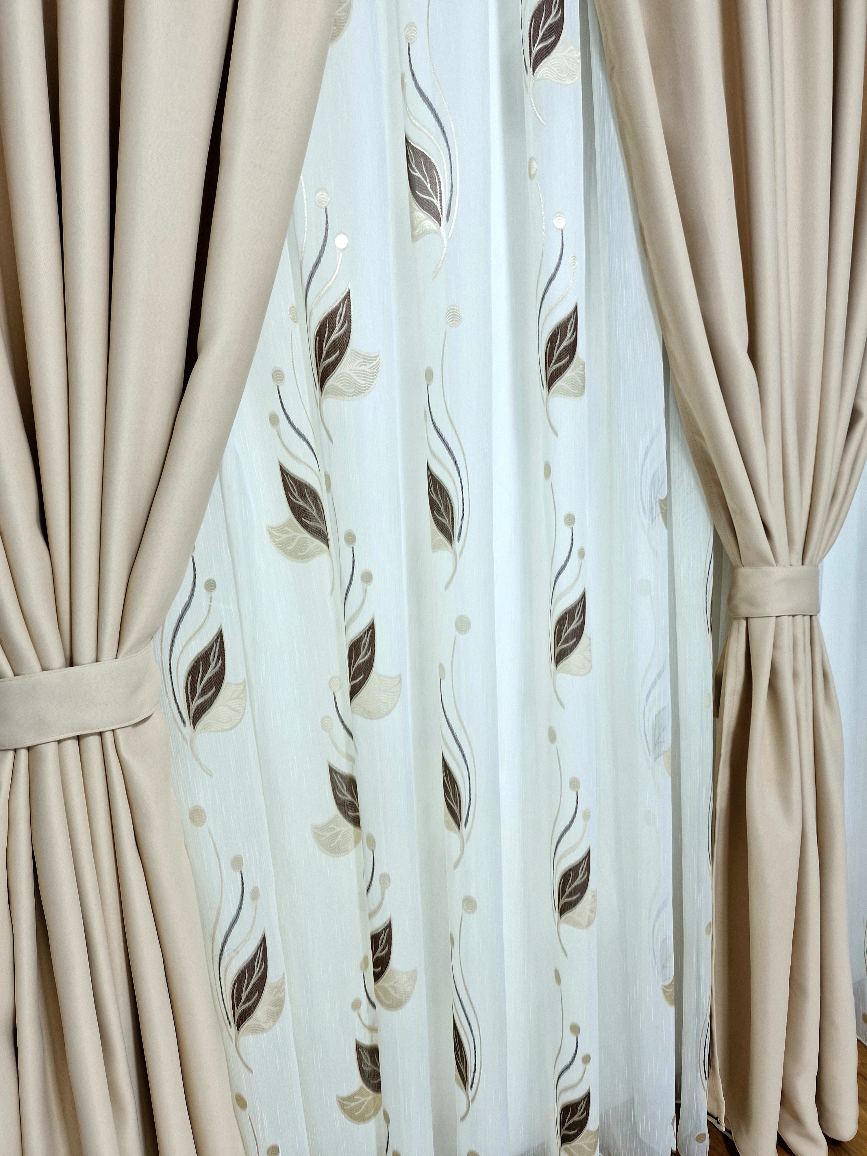 Set Perdea si Draperie Georgiana - CASABLANCA Set Perdea si Draperie Georgiana Casa Blanca Curtains & Drapes 345.00 CASABLANCA  CASABLANCA