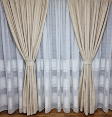 Set perdea ivory din in cristal si draperie crem, model Florica - CASABLANCA Set perdea ivory din in cristal si draperie crem, model Florica Casa Blanca Curtains & Drapes 880.00 CASABLANCA 8metriperdeacu6metridraperiepentrusinagaleriede4-5 CASABLANCA