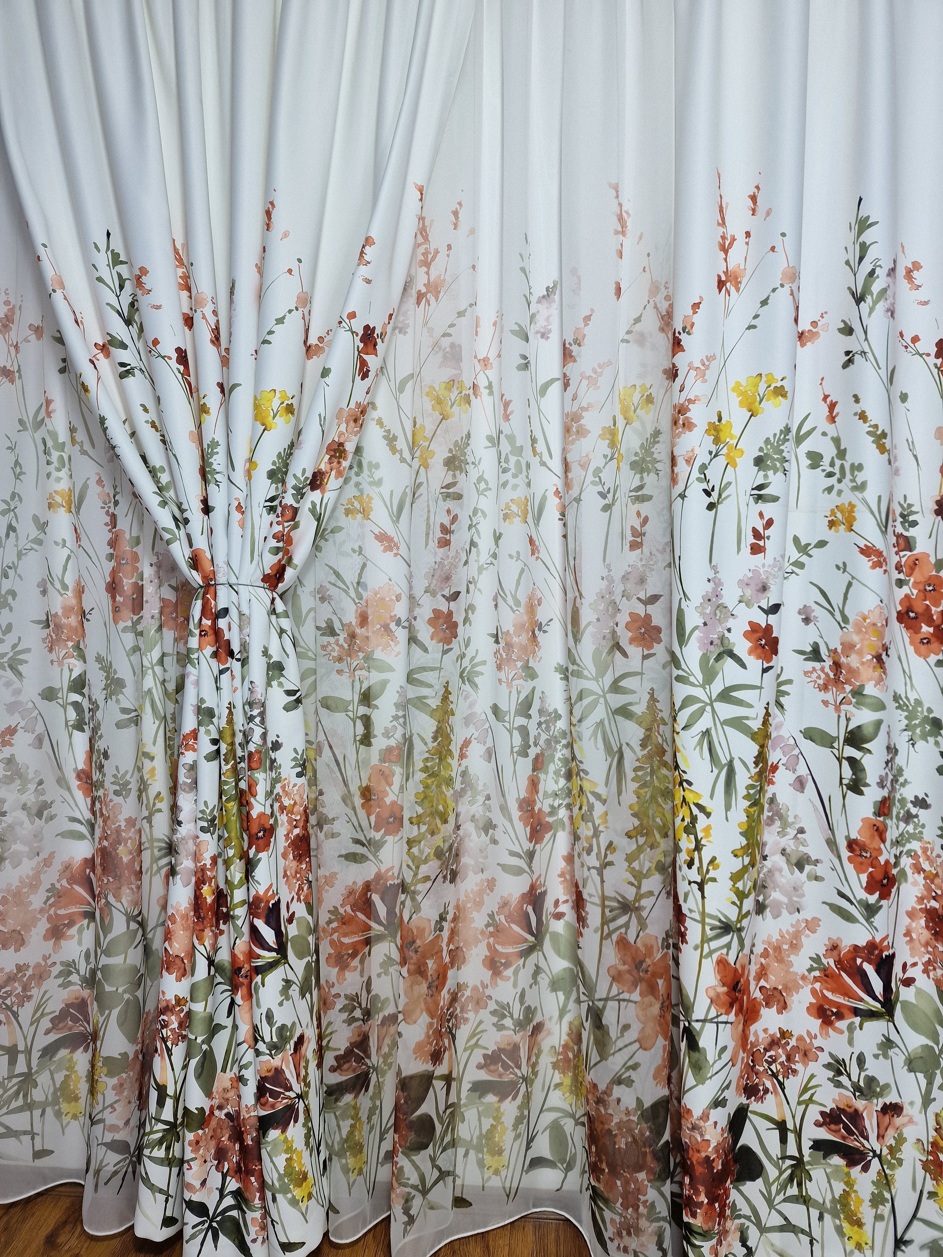 Set perdea si draperie Onix - CASABLANCA Set perdea si draperie Onix CASABLANCA  375.00 CASABLANCA  CASABLANCA