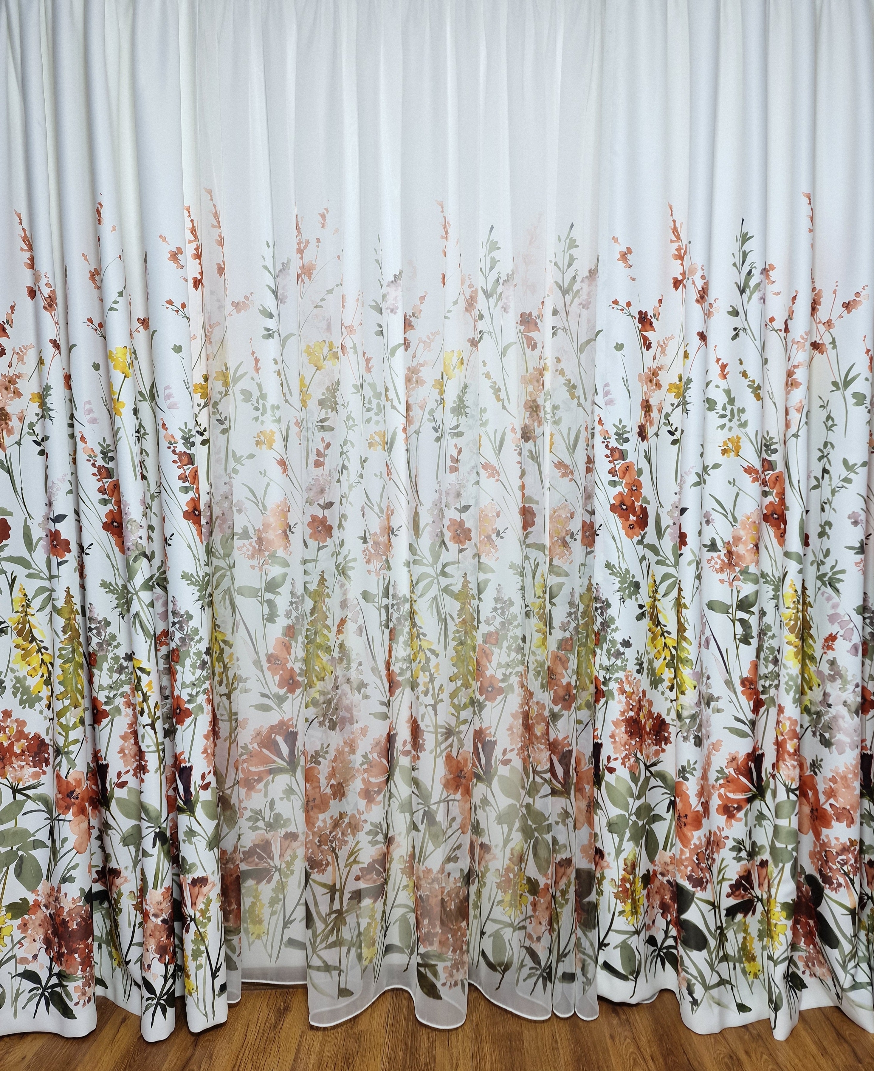 Set perdea si draperie Onix - CASABLANCA Set perdea si draperie Onix CASABLANCA  750.00 CASABLANCA 8metriperdeacu6metridraperiepentrusinagaleriede4-5 CASABLANCA