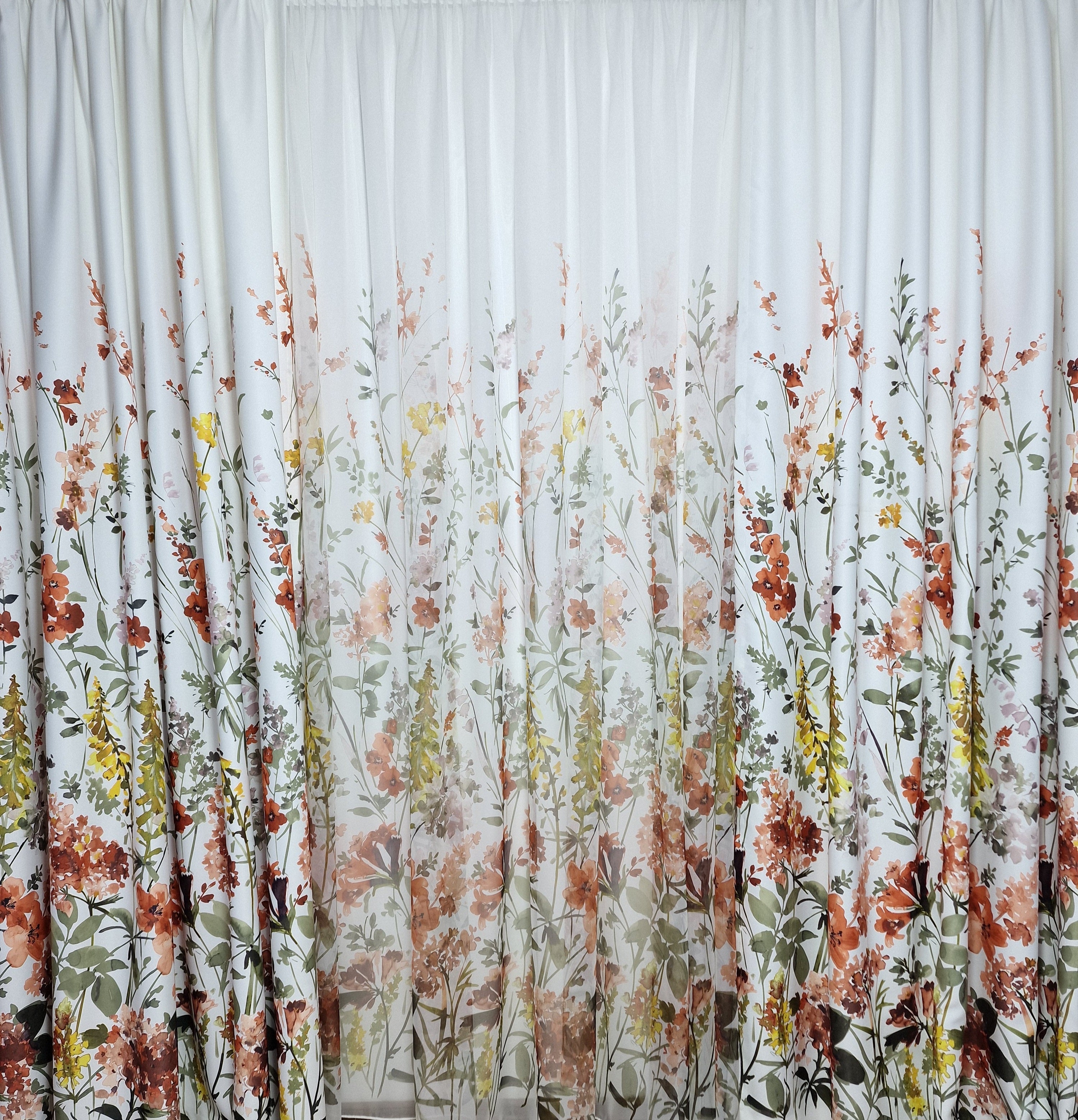 Set perdea si draperie Onix - CASABLANCA Set perdea si draperie Onix CASABLANCA  375.00 CASABLANCA  CASABLANCA