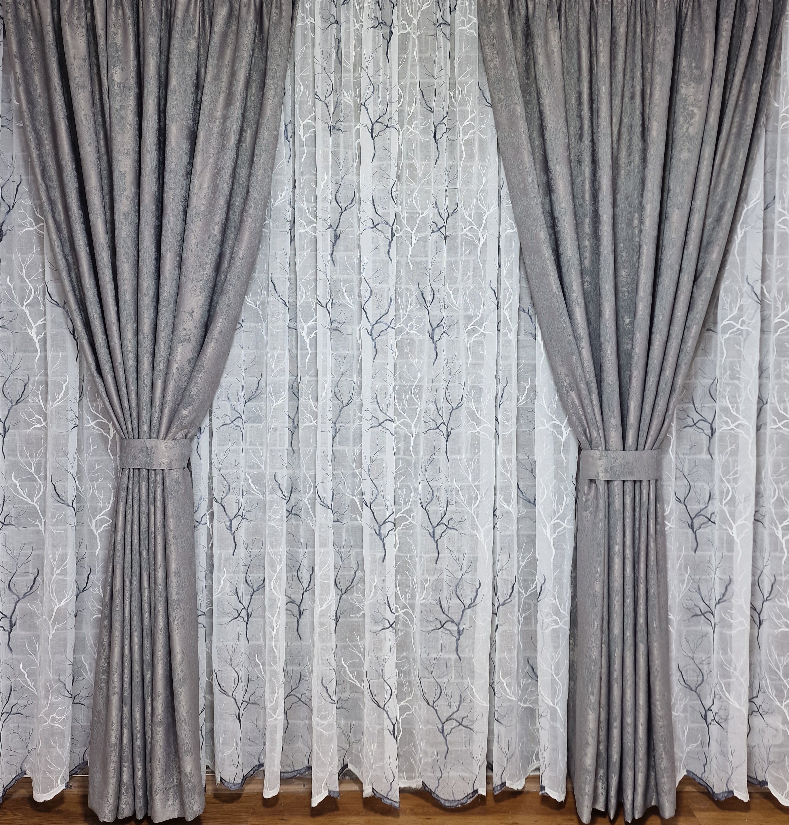 Draperie gri texturata cu aspect de vopsea decorativa - CASABLANCA Draperie gri texturata cu aspect de vopsea decorativa Casa Blanca Curtains & Drapes 55.00 CASABLANCA  CASABLANCA