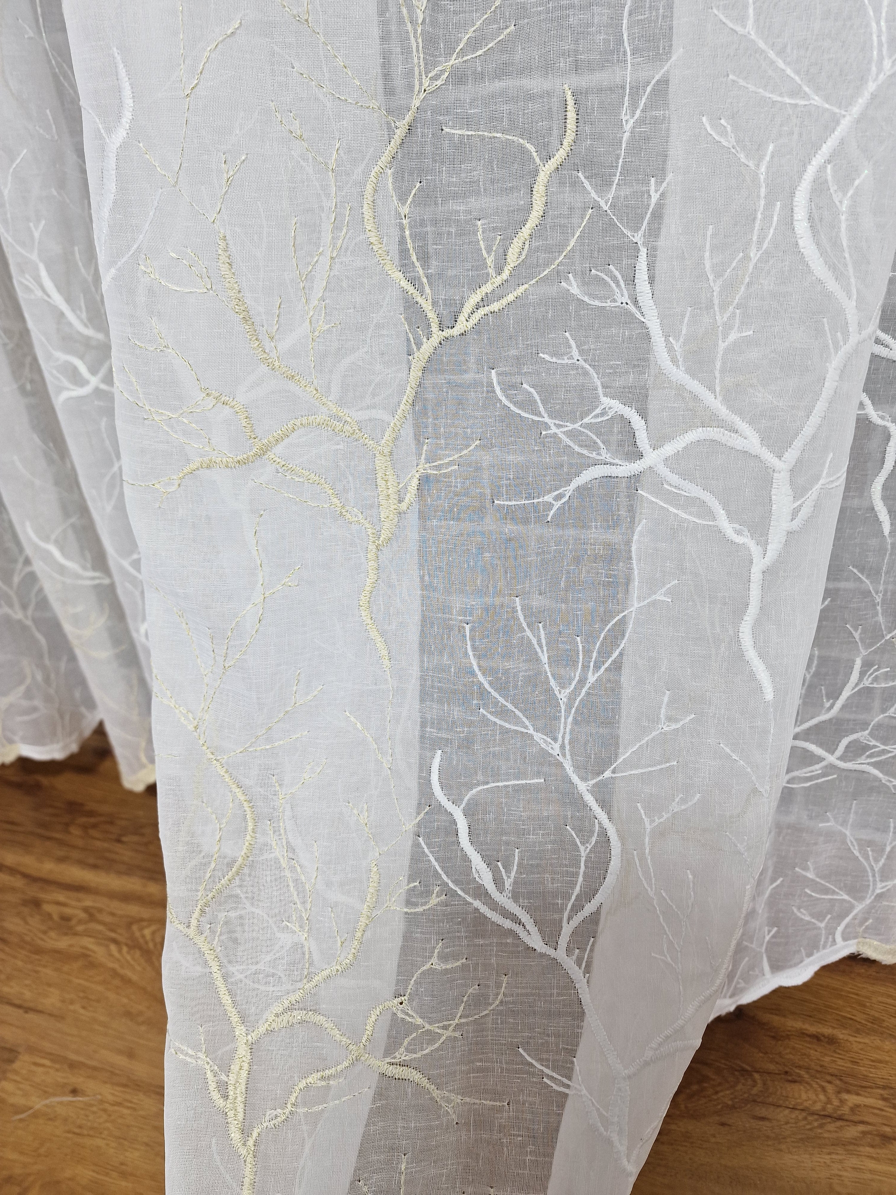Perdea model crengu?e, confec?ionata din in, material plin ca textura - CASABLANCA Perdea model crengu?e, confec?ionata din in, material plin ca textura Casa Blanca Curtains & Drapes 60.00 CASABLANCA  CASABLANCA