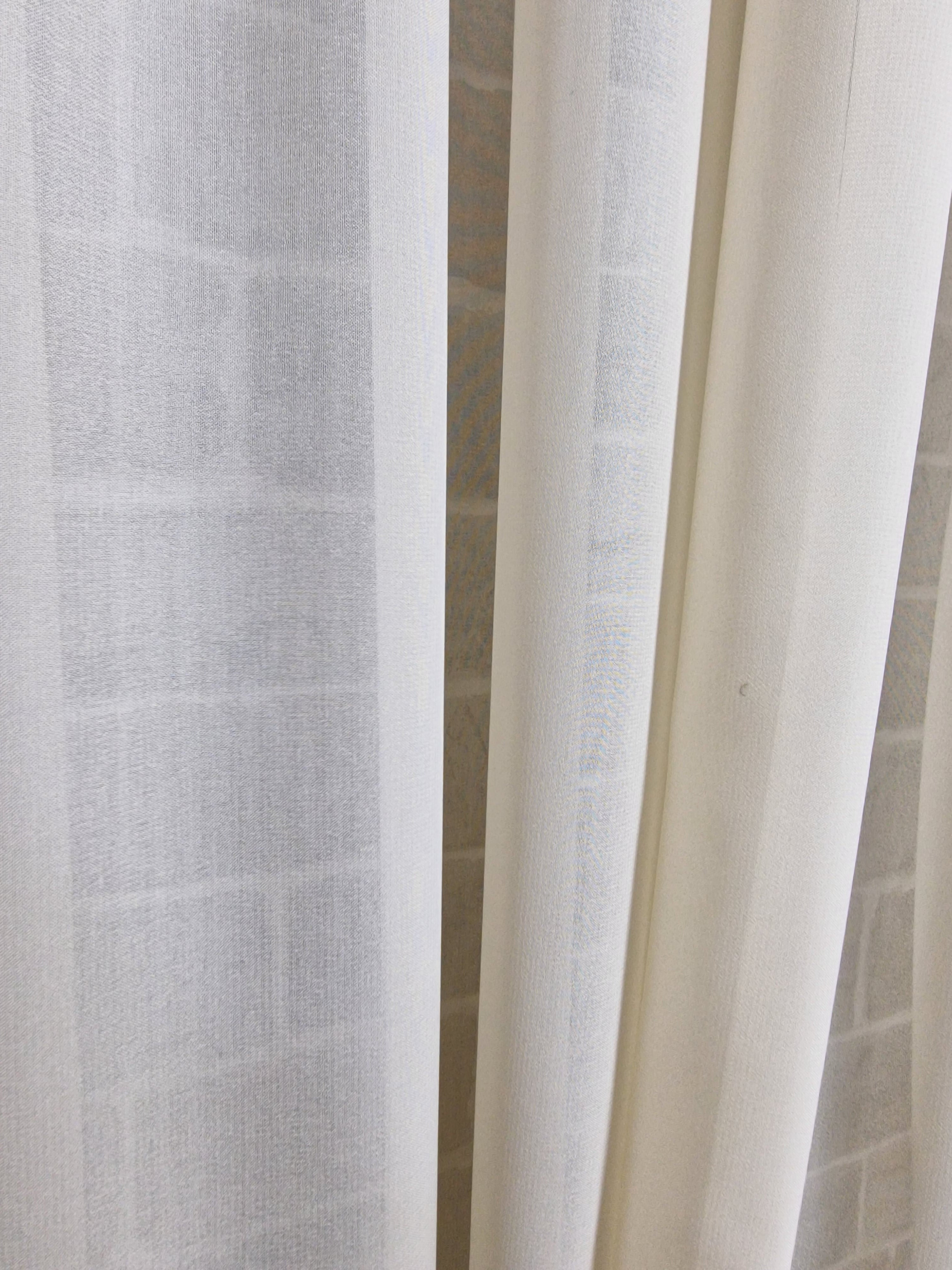 Set perdea din matase crem si draperie maro 100% blackout - CASABLANCA Set perdea din matase crem si draperie maro 100% blackout Casa Blanca Curtains & Drapes 385.00 CASABLANCA  CASABLANCA