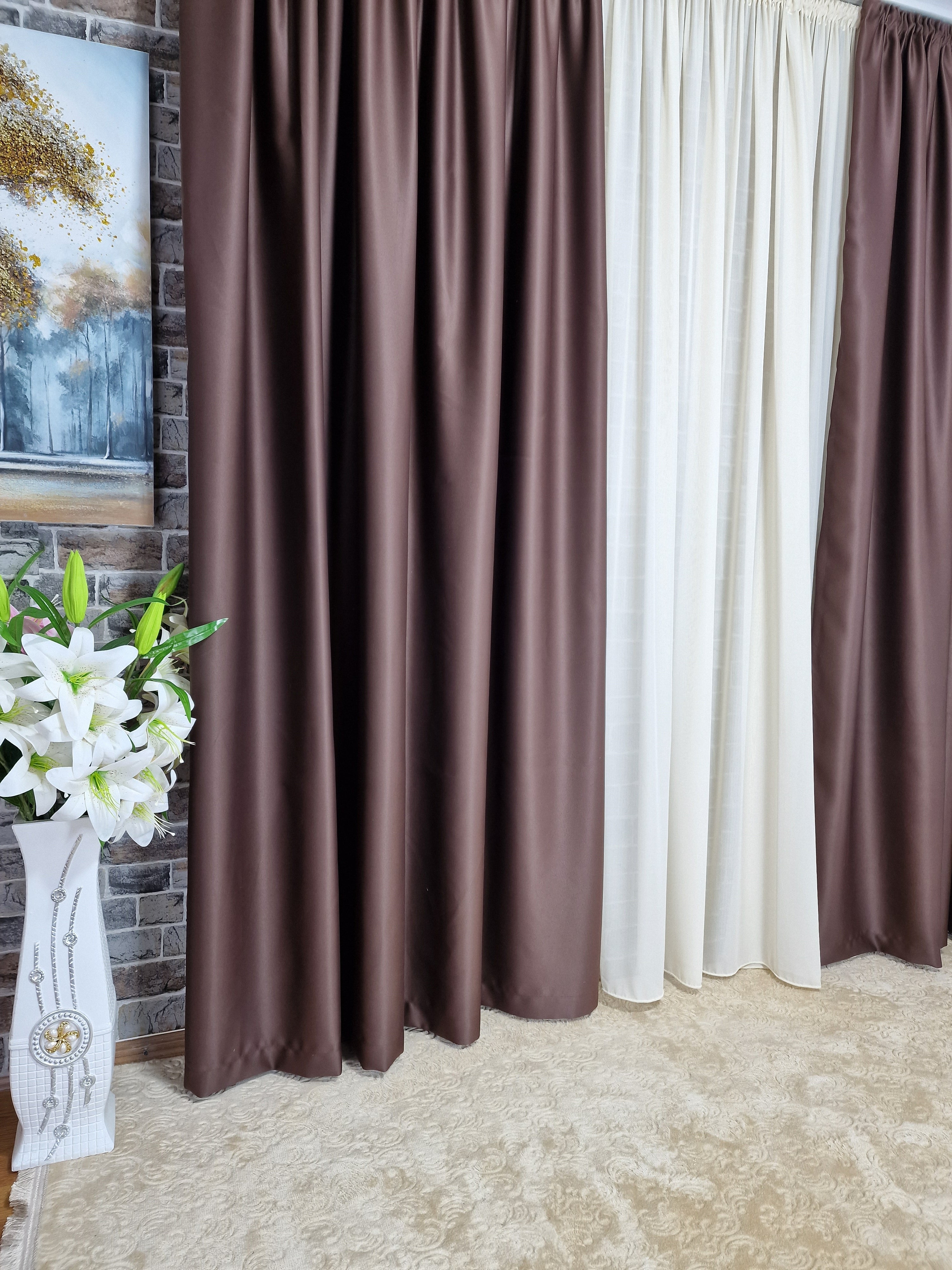 Set perdea din matase crem si draperie maro 100% blackout - CASABLANCA Set perdea din matase crem si draperie maro 100% blackout Casa Blanca Curtains & Drapes 385.00 CASABLANCA  CASABLANCA