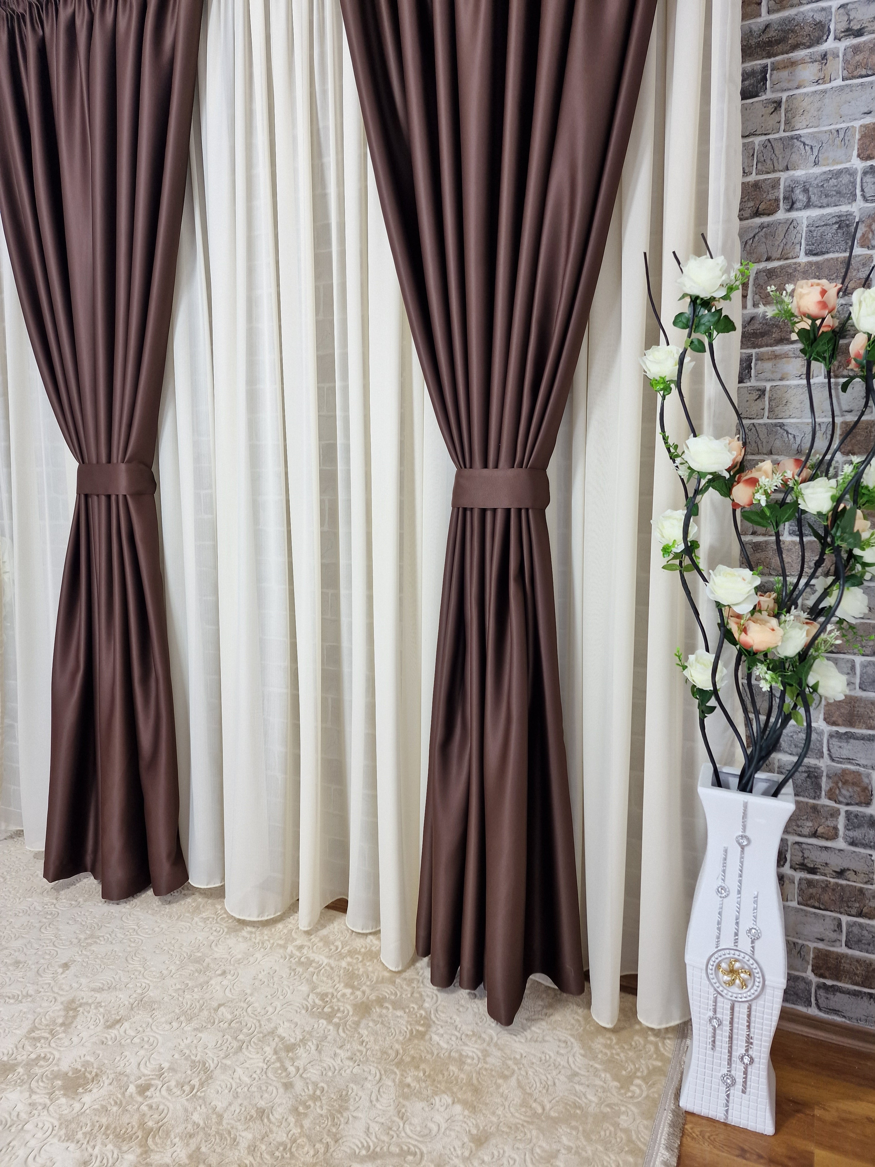 Set perdea din matase crem si draperie maro 100% blackout - CASABLANCA Set perdea din matase crem si draperie maro 100% blackout Casa Blanca Curtains & Drapes 385.00 CASABLANCA  CASABLANCA