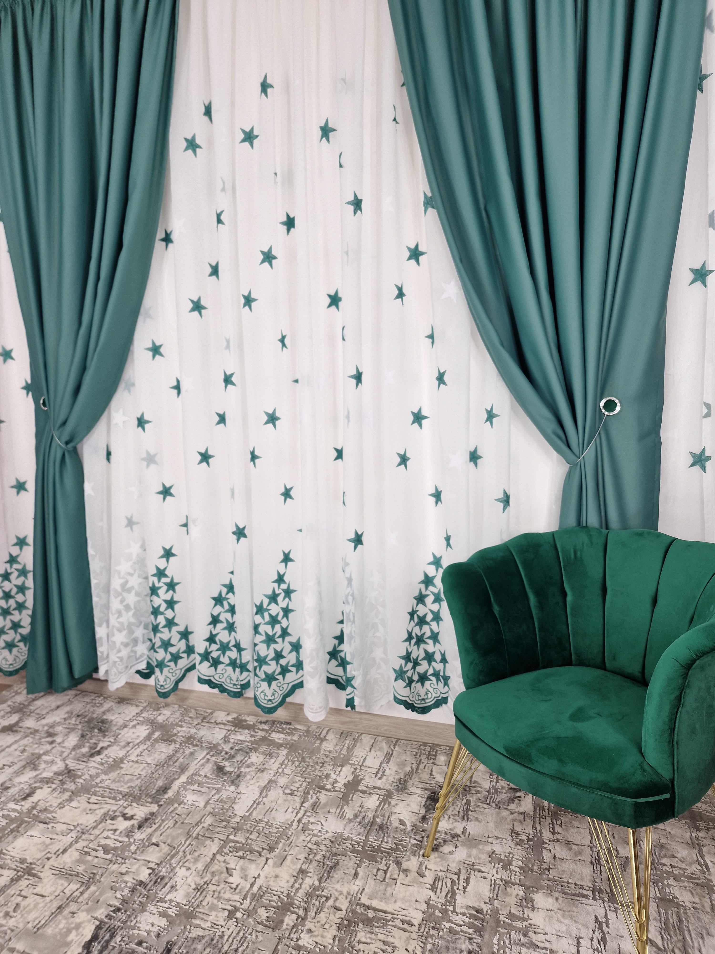 Set perdea si draperie Florentina - CASABLANCA Set perdea si draperie Florentina CASABLANCA  730.00 CASABLANCA 8metriperdeacu6metridraperiepentrusinagaleriede4-5 CASABLANCA