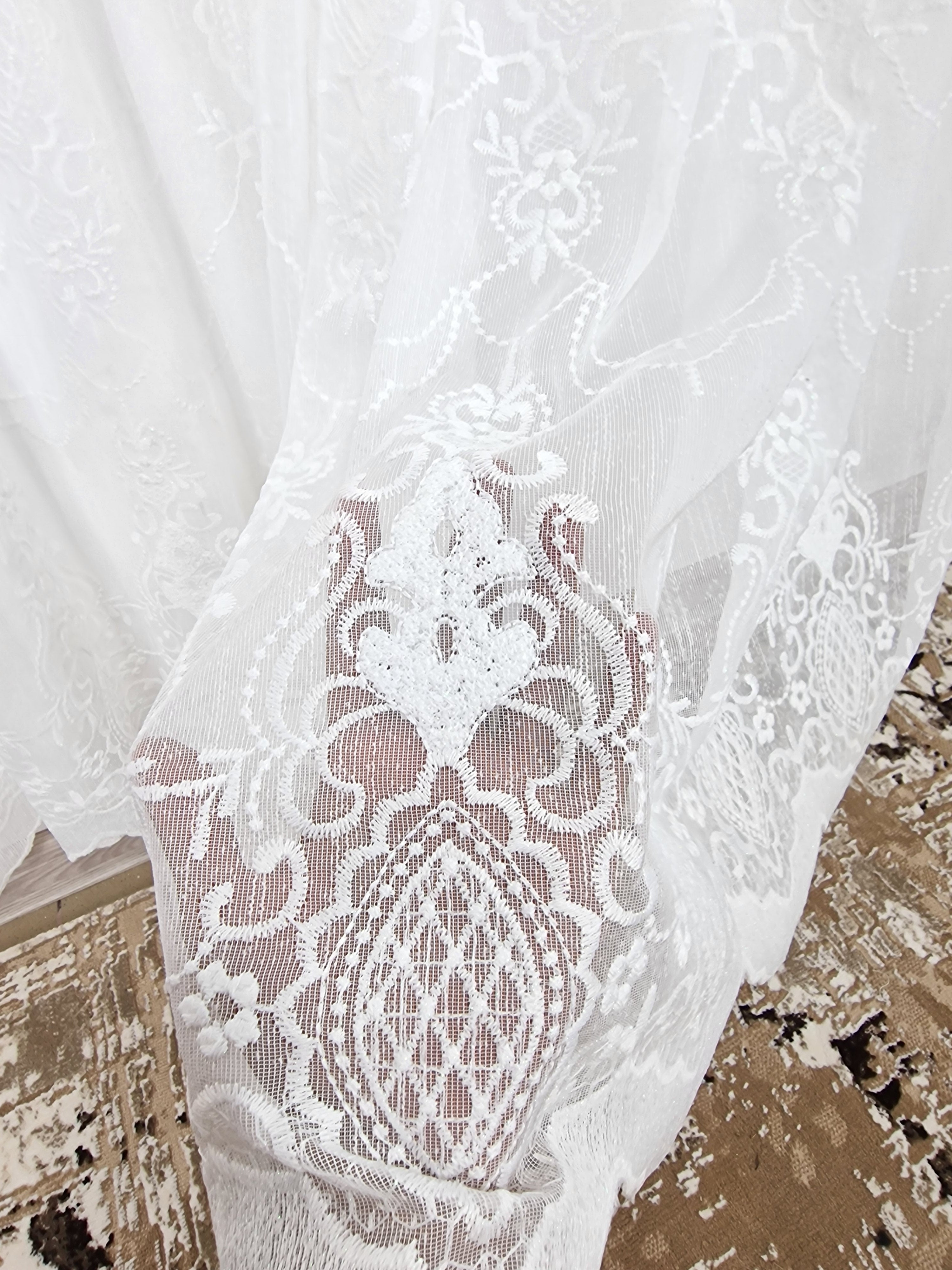 Perdea ivoire din material de borangic cu broderie - CASABLANCA Perdea ivoire din material de borangic cu broderie CASABLANCA  80.00 CASABLANCA  CASABLANCA