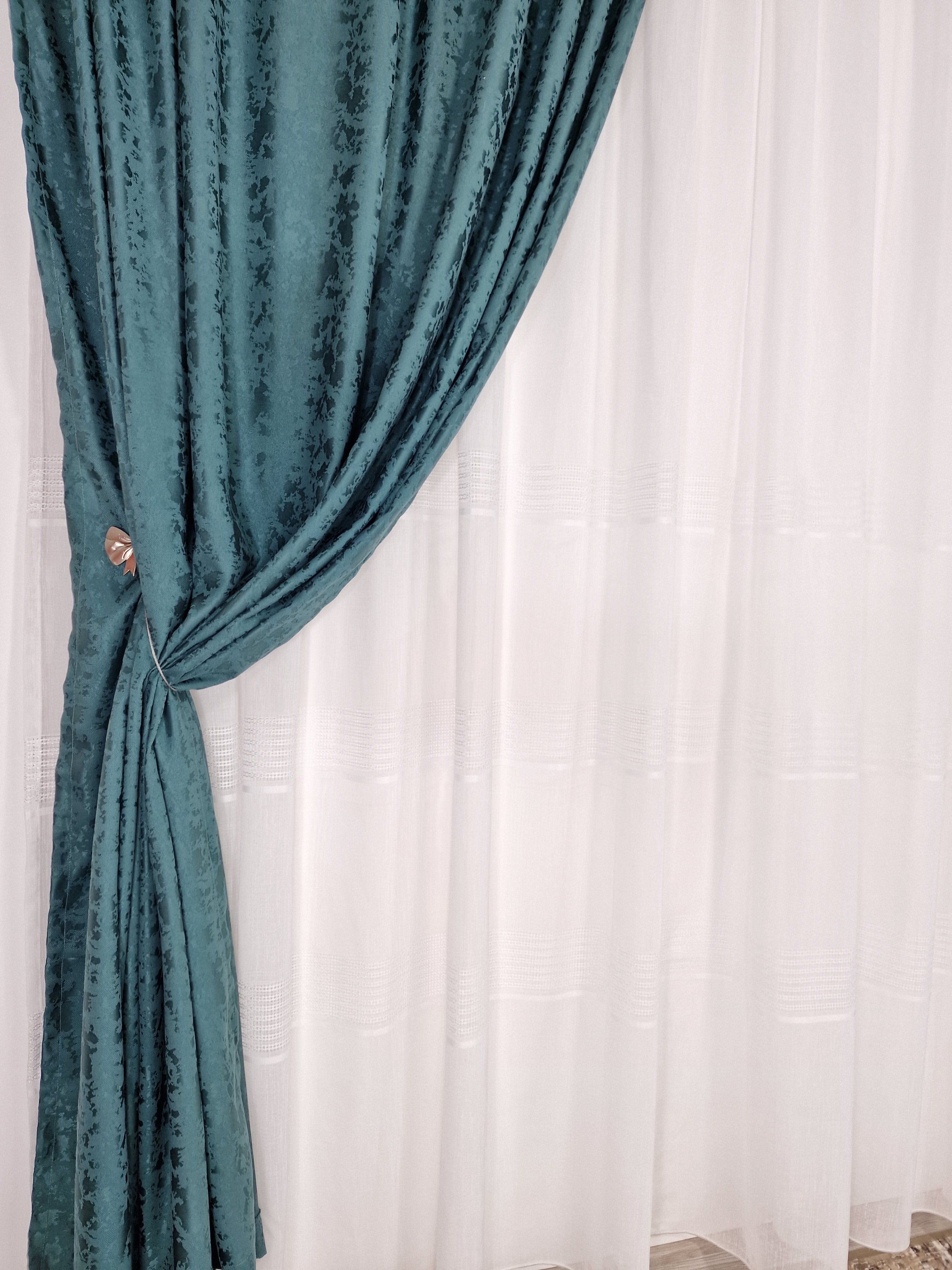 Perdea albă de in: Adaugă prospețime și eleganță în casa ta - CASABLANCA Perdea albă de in: Adaugă prospețime și eleganță în casa ta CASABLANCA  80.00 CASABLANCA  CASABLANCA