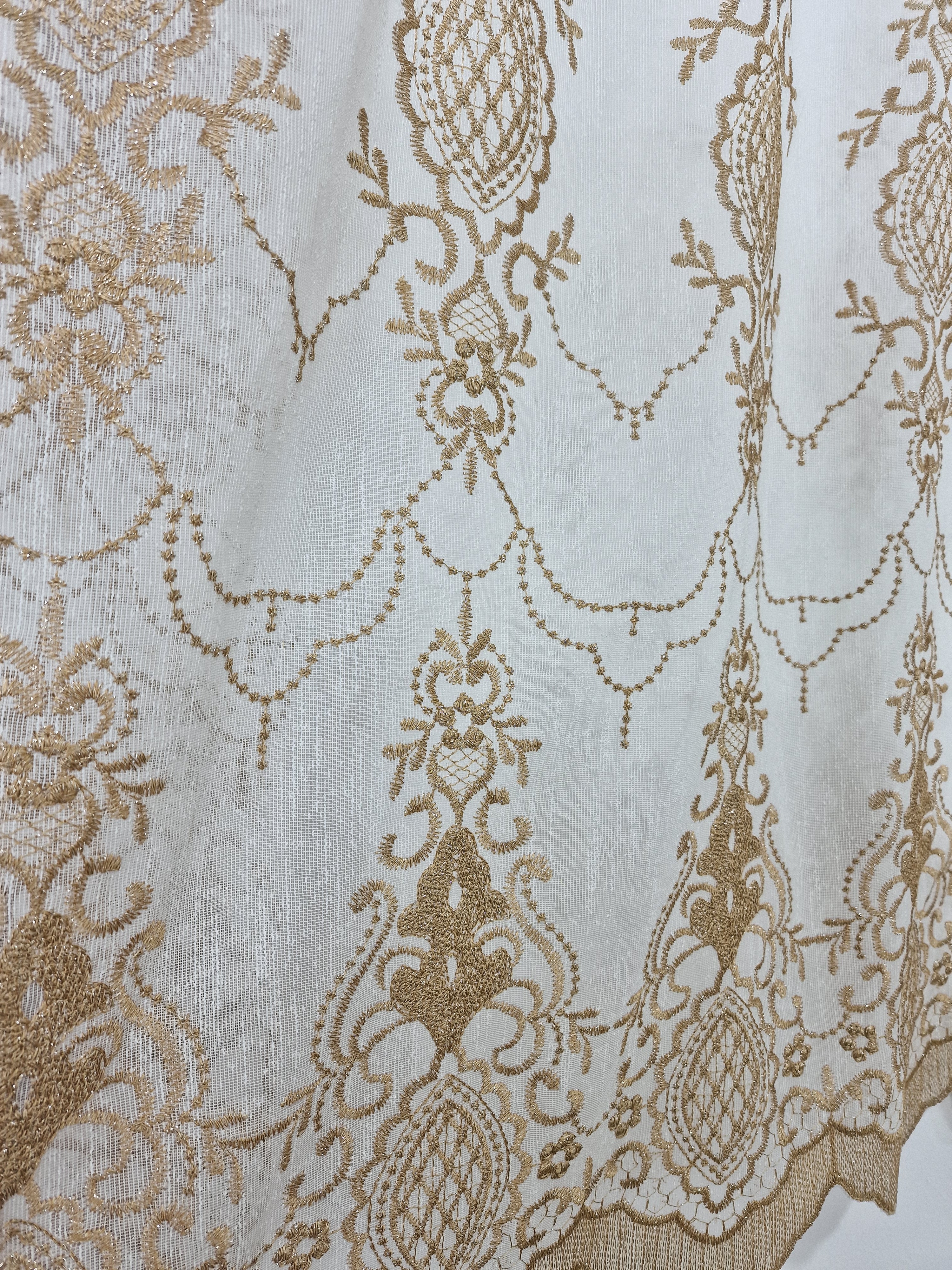 Perdea borangic cu broderie bej: Elegan?a ?i rafinament în locuin?a ta - CASABLANCA Perdea borangic cu broderie bej: Elegan?a ?i rafinament în locuin?a ta CASABLANCA  80.00 CASABLANCA  CASABLANCA