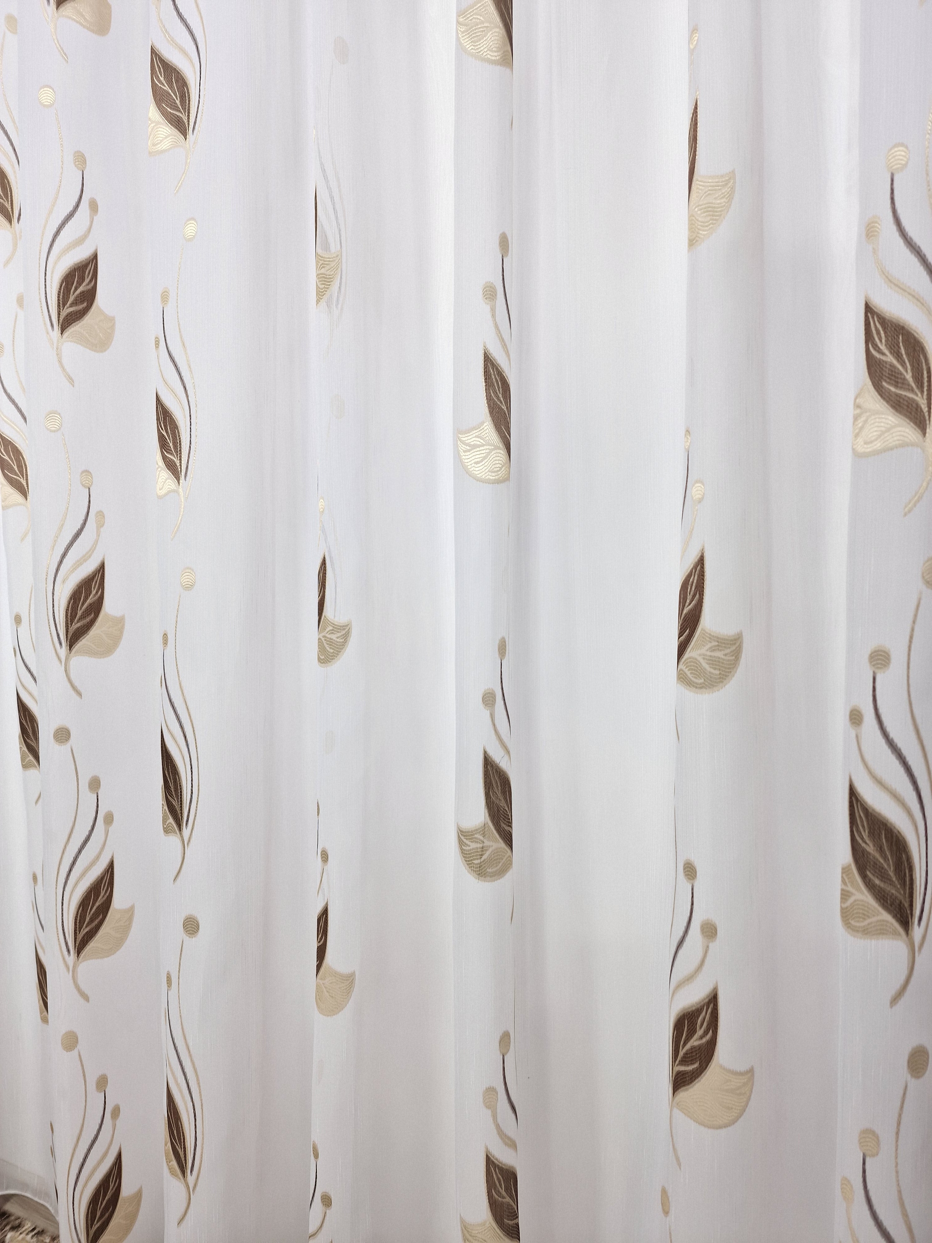 Perdea Sable Albă cu Frunze Maro - Eleganță Naturală în Designul Tău, Model Puma - CASABLANCA Perdea Sable Albă cu Frunze Maro - Eleganță Naturală în Designul Tău, Model Puma CASABLANCA  40.00 CASABLANCA  CASABLANCA