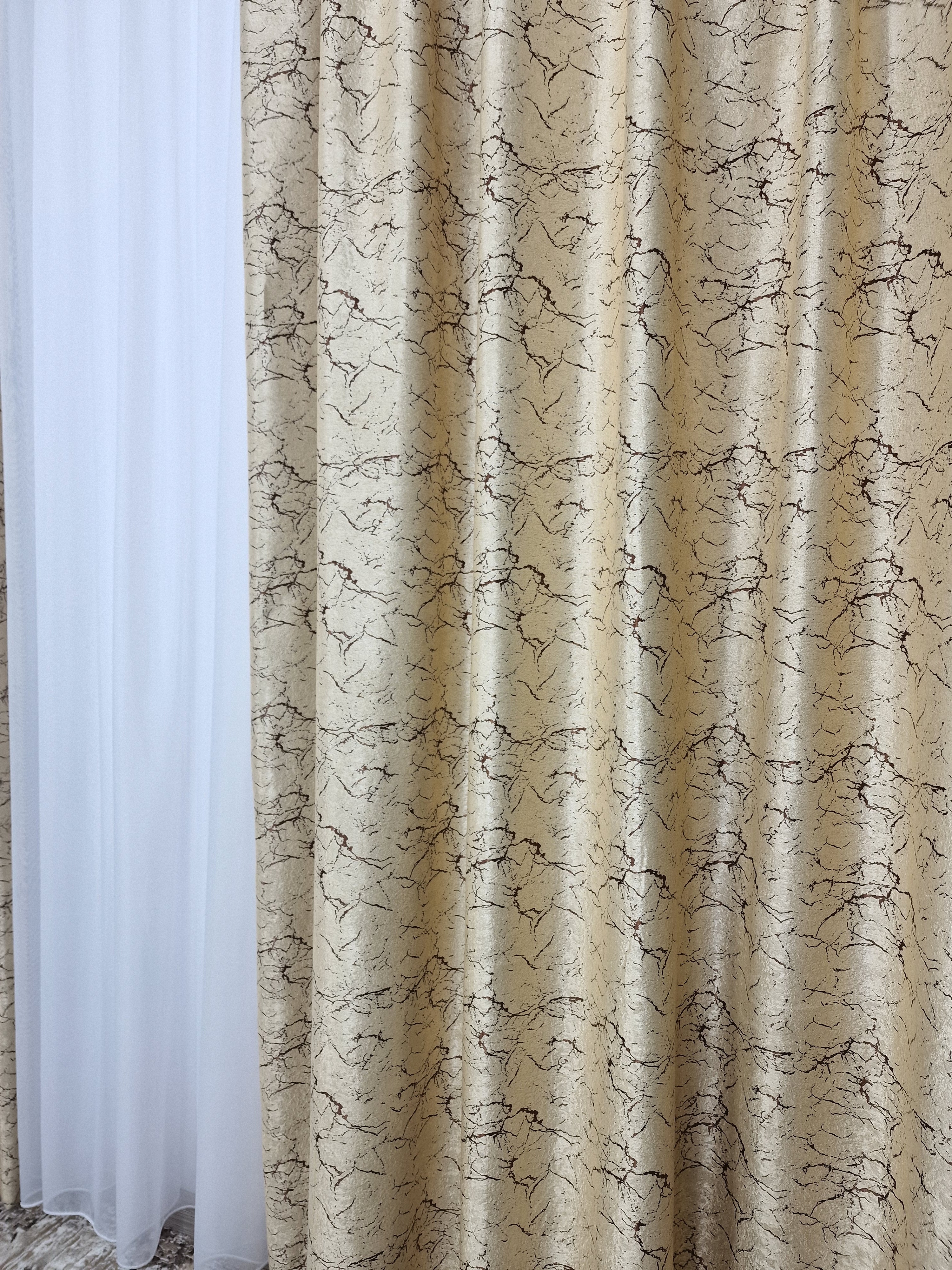 Set perdea si draperie Malina - CASABLANCA Set perdea si draperie Malina CasaBlanca  230.00 CASABLANCA  CASABLANCA