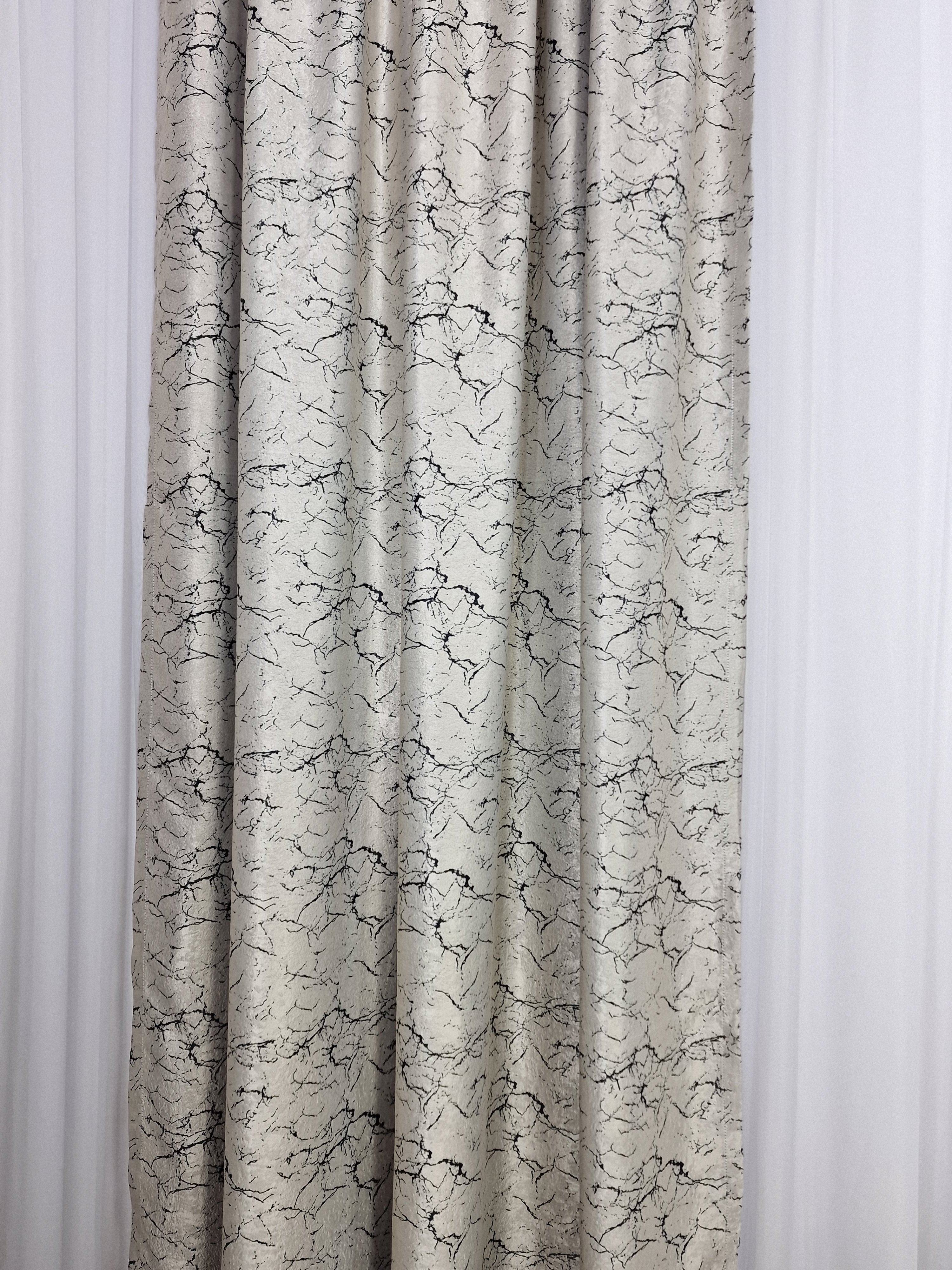 Set perdea si draperie Adam - CASABLANCA Set perdea si draperie Adam CasaBlanca  230.00 CASABLANCA  CASABLANCA