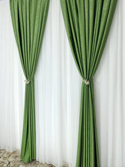 Draperie Soft Verde Olive – Material Plin ca Textura, Varianta Mai Usoara a Catifelei, Ideala pentru Living si Dormitor in Nuanțe Crem, Bej si Lemn Natur