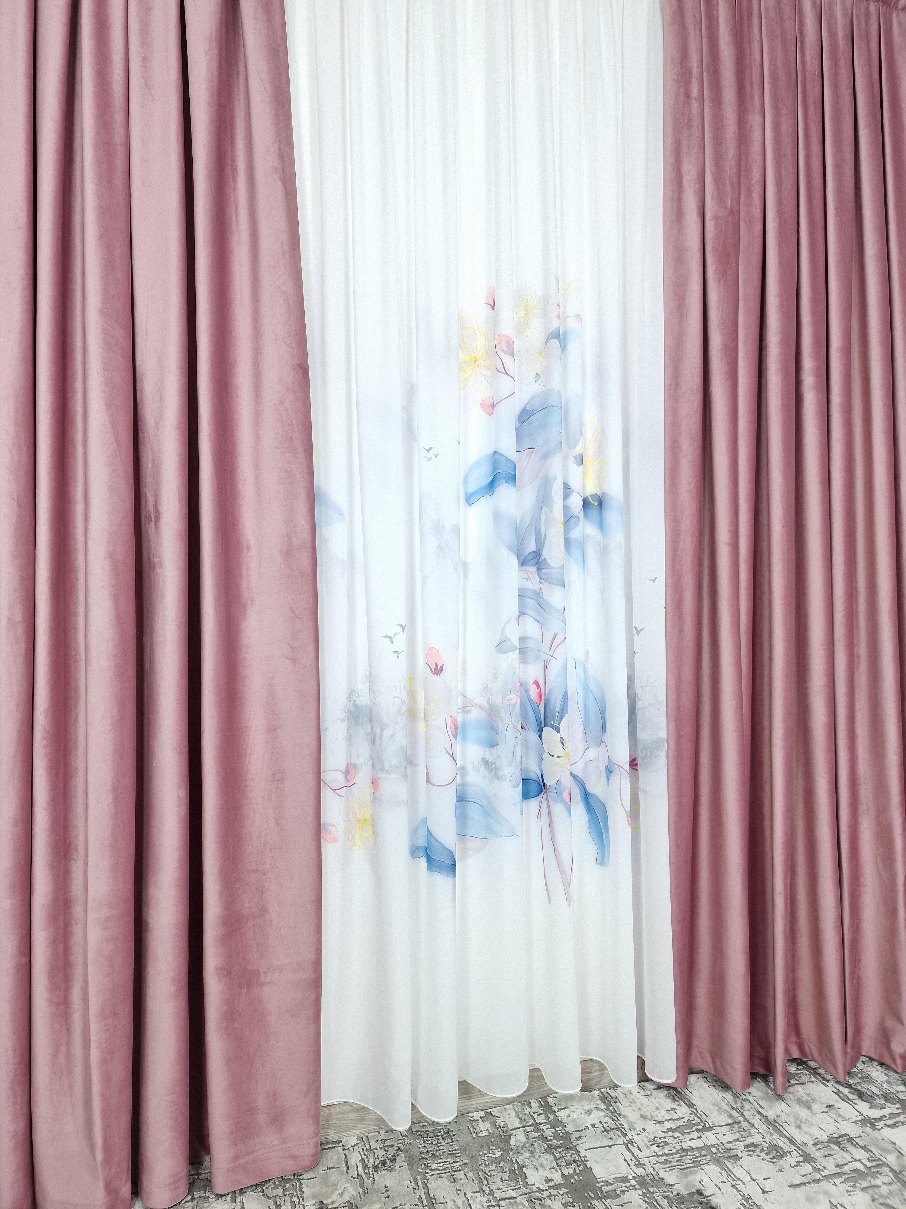 Set Lila: perdea din matase cu flori lila si draperie lila din catifea