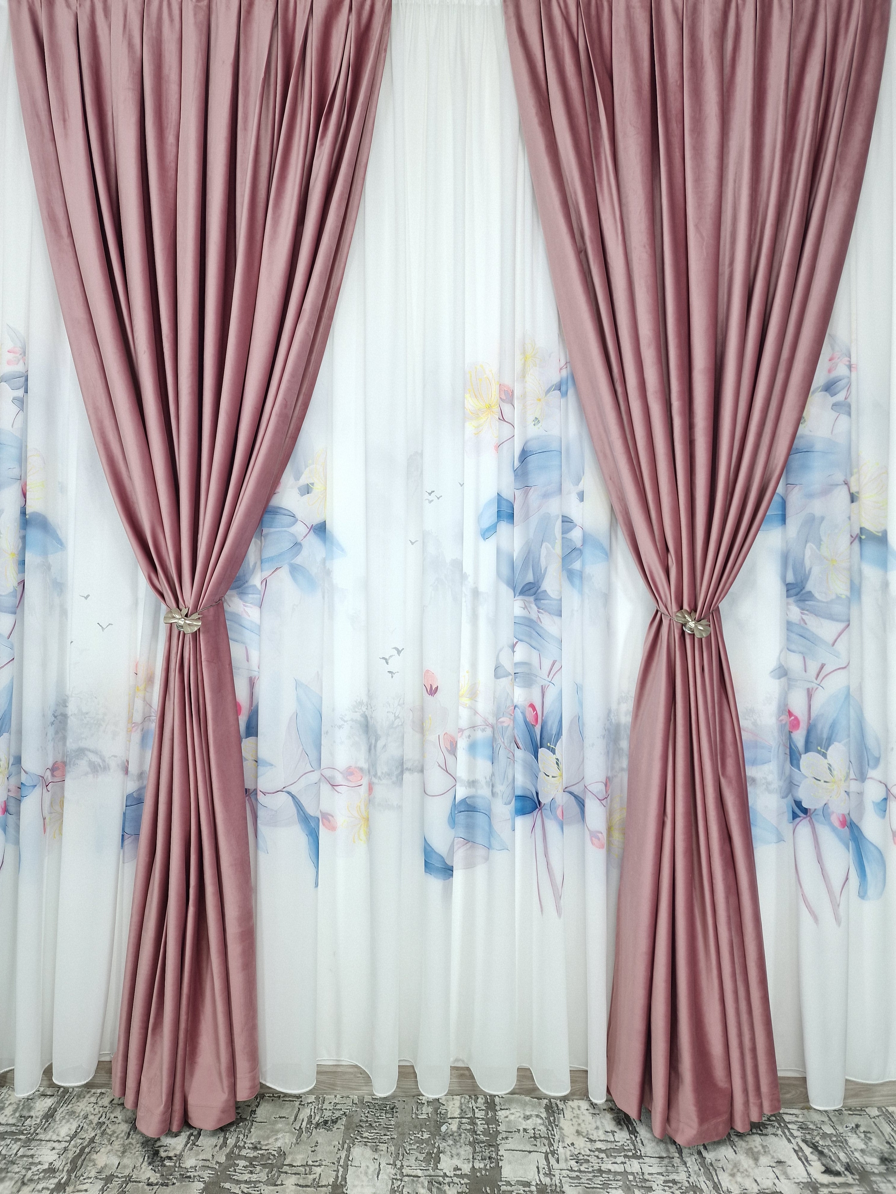 Set Lila: perdea din matase cu flori lila si draperie lila din catifea