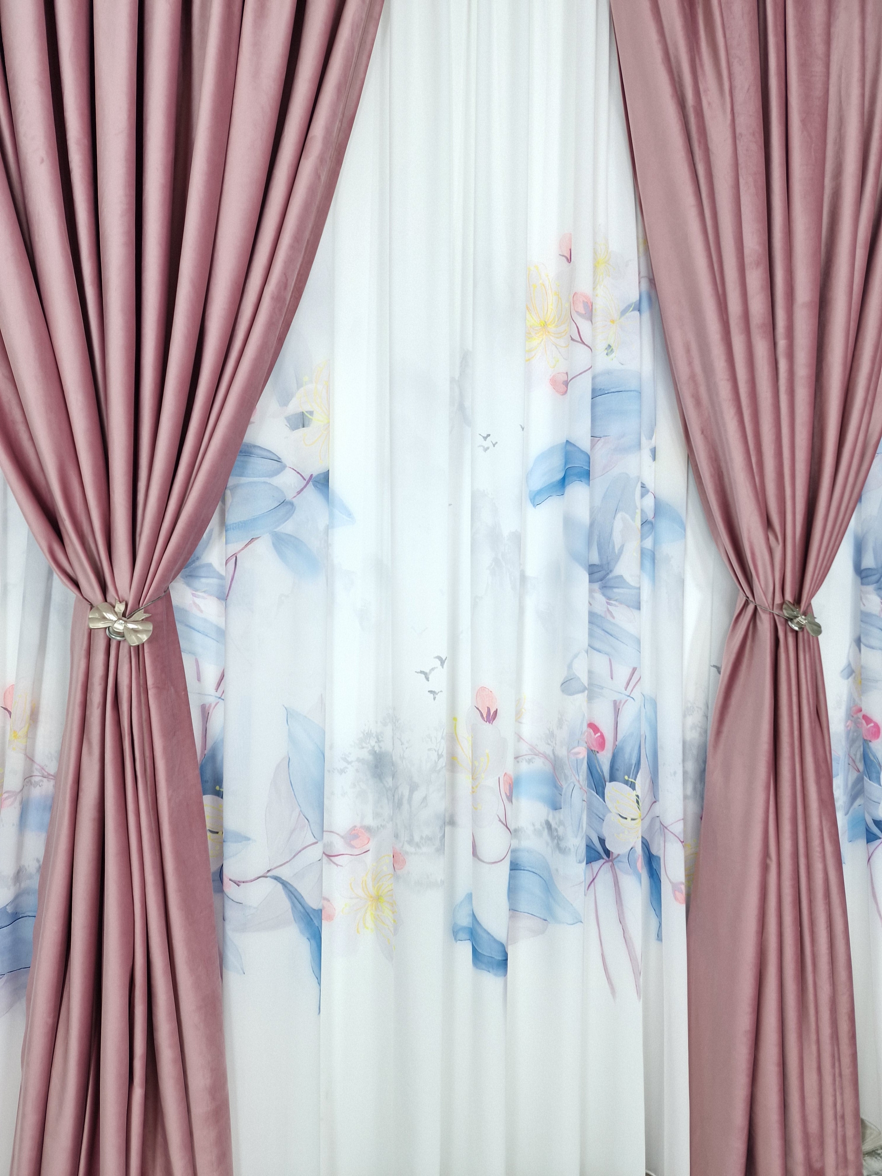 Set Lila: perdea din matase cu flori lila si draperie lila din catifea