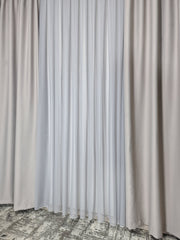 Set Istanbul - perdea voal gri si draperie simpla blackout 98% de culoarea gri deschis