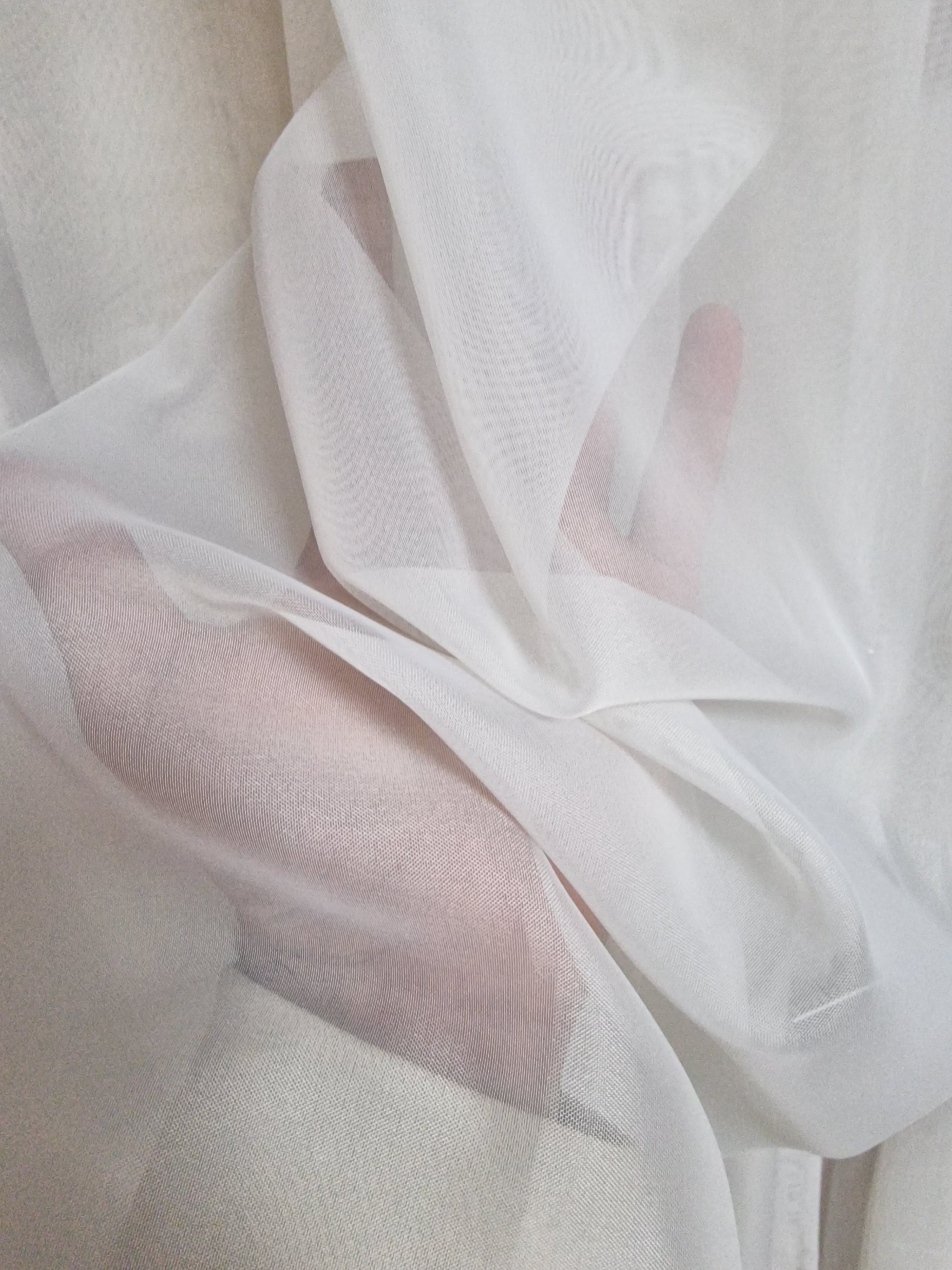 Set Kira: perdea voal ivoire si draperie blackout capucino