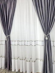 Set Bodo: Perdea alba cu benzi alb cu gri si Draperie catifea gri