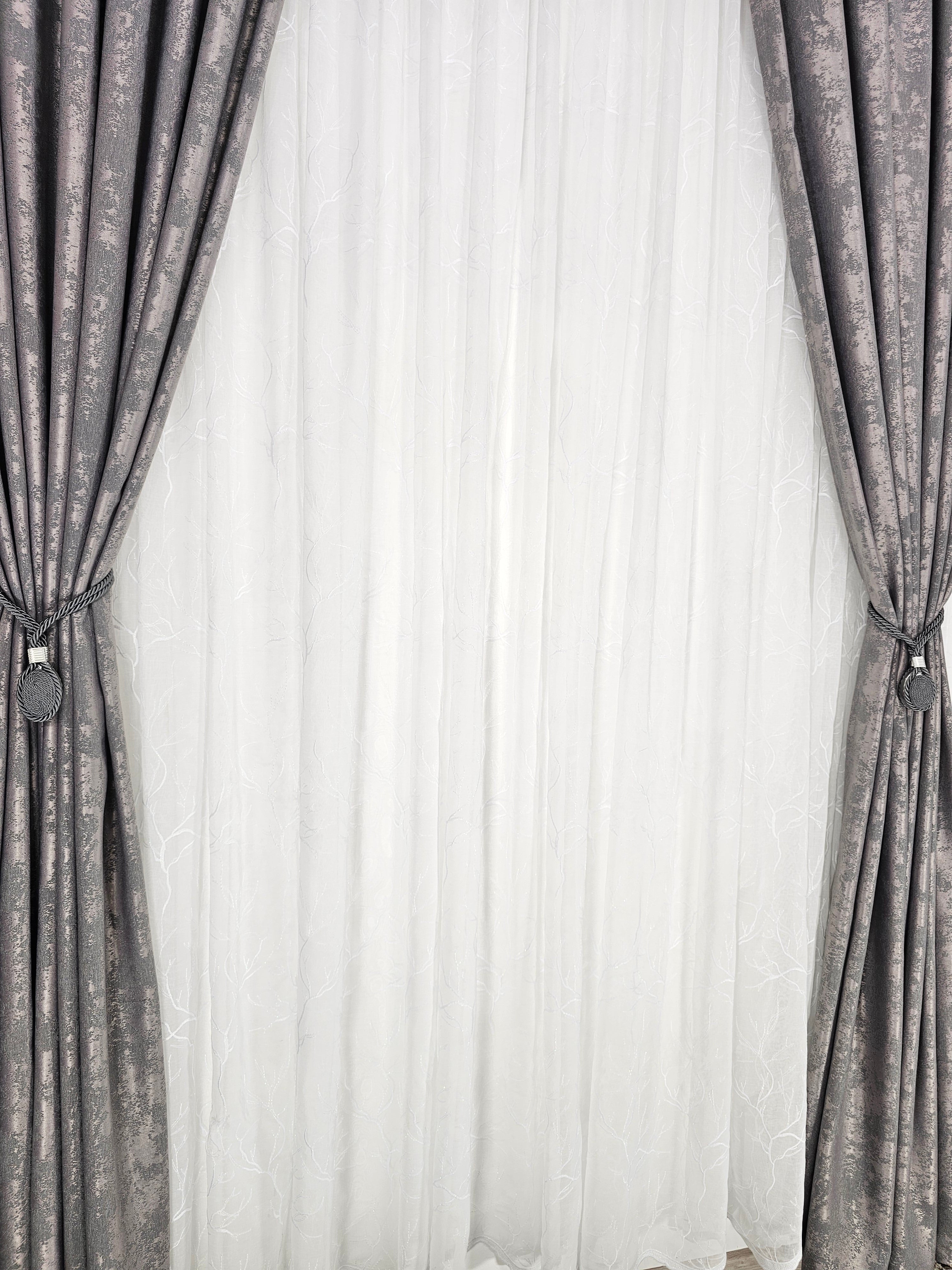 Set Angelica: perdea din in model crengute si draperie cu aspect de vopsea decorativa