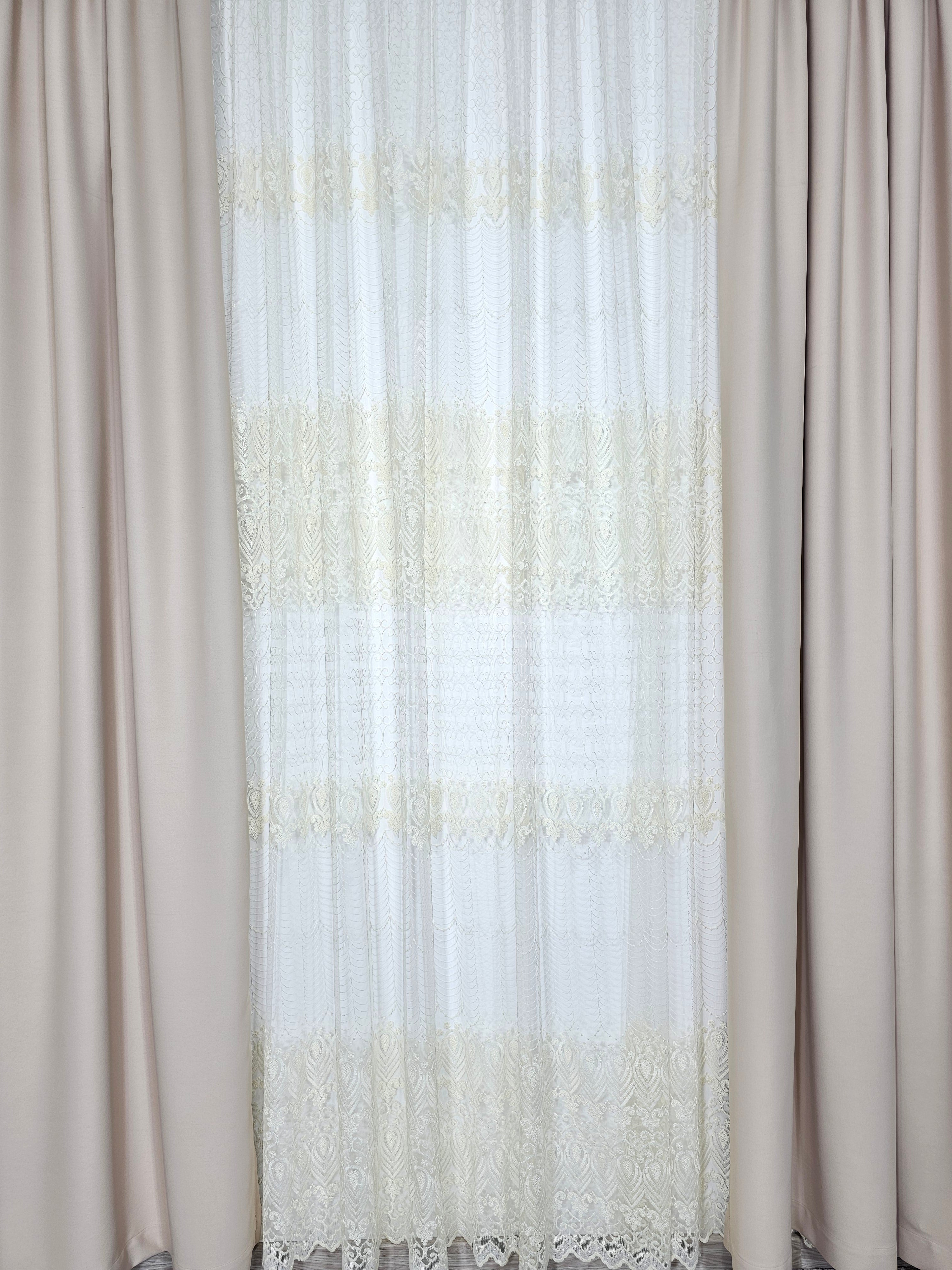 Set Tropical: Perdea din tul cu broderie si Draperie blackout 98% crem-roze