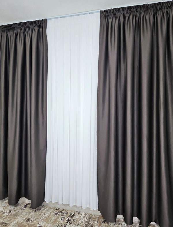 Colectia Hotel: Perdea Voal Alb si Draperii Blackout 98%-Maro Trabuc