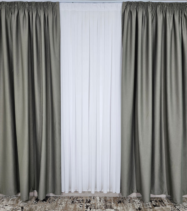 Set 98% Blackout Ideal pentru Cei Care Isi Doresc Intimitate Ridicata si Reducerea Puternica a Luminii - Colectia Hotel cu Perdea Voal Alb si Draperie Gri Verzui Blackout 98% - Confectionat pe Comanda