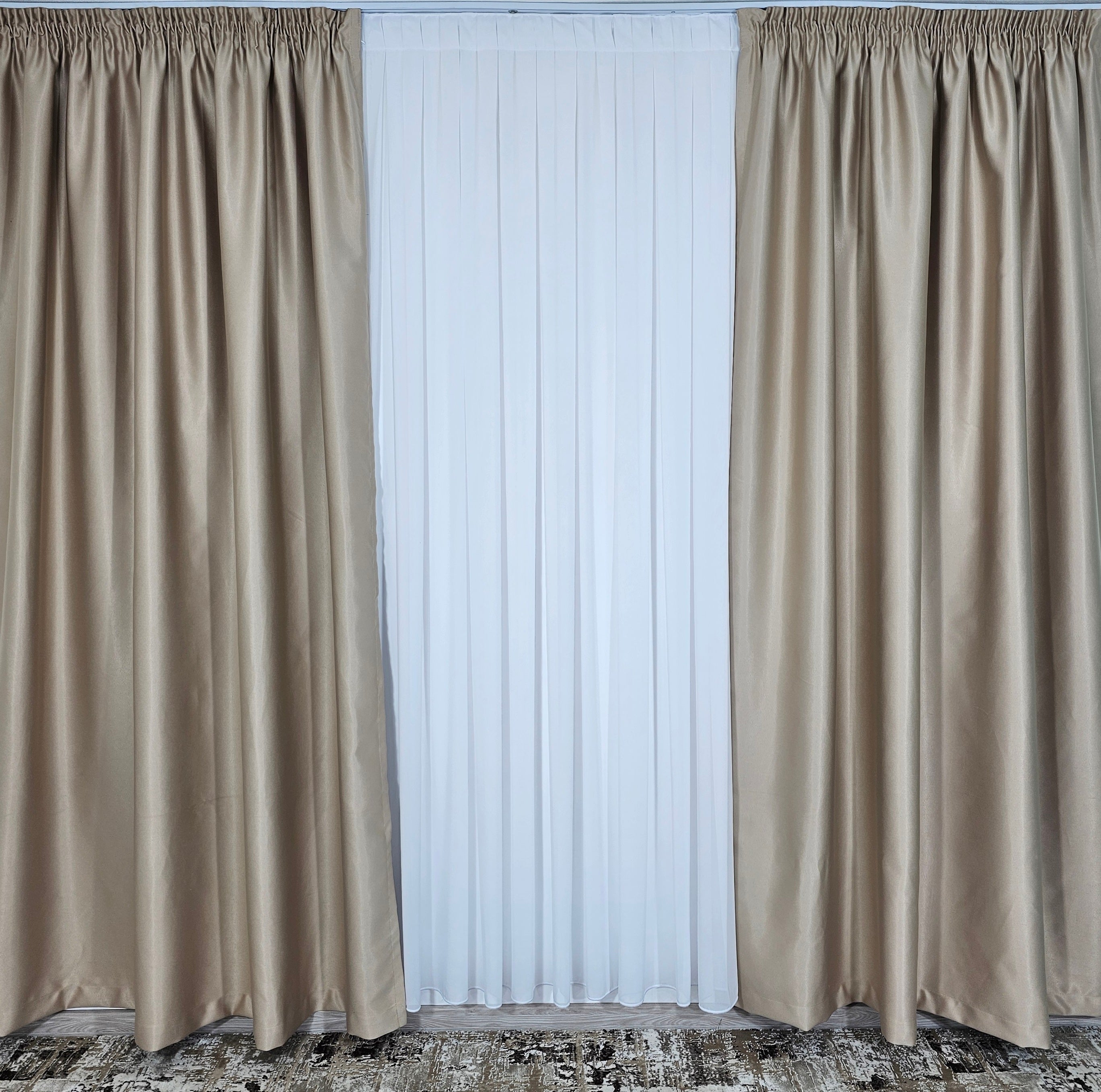 Colectia Hotel: Perdea Voal Alb si Draperii Blackout 90%-Crem
