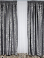 Colectia Decorativa: Perdea Alba Simpla si Draperie Tip Vopsea-Gri Inchis