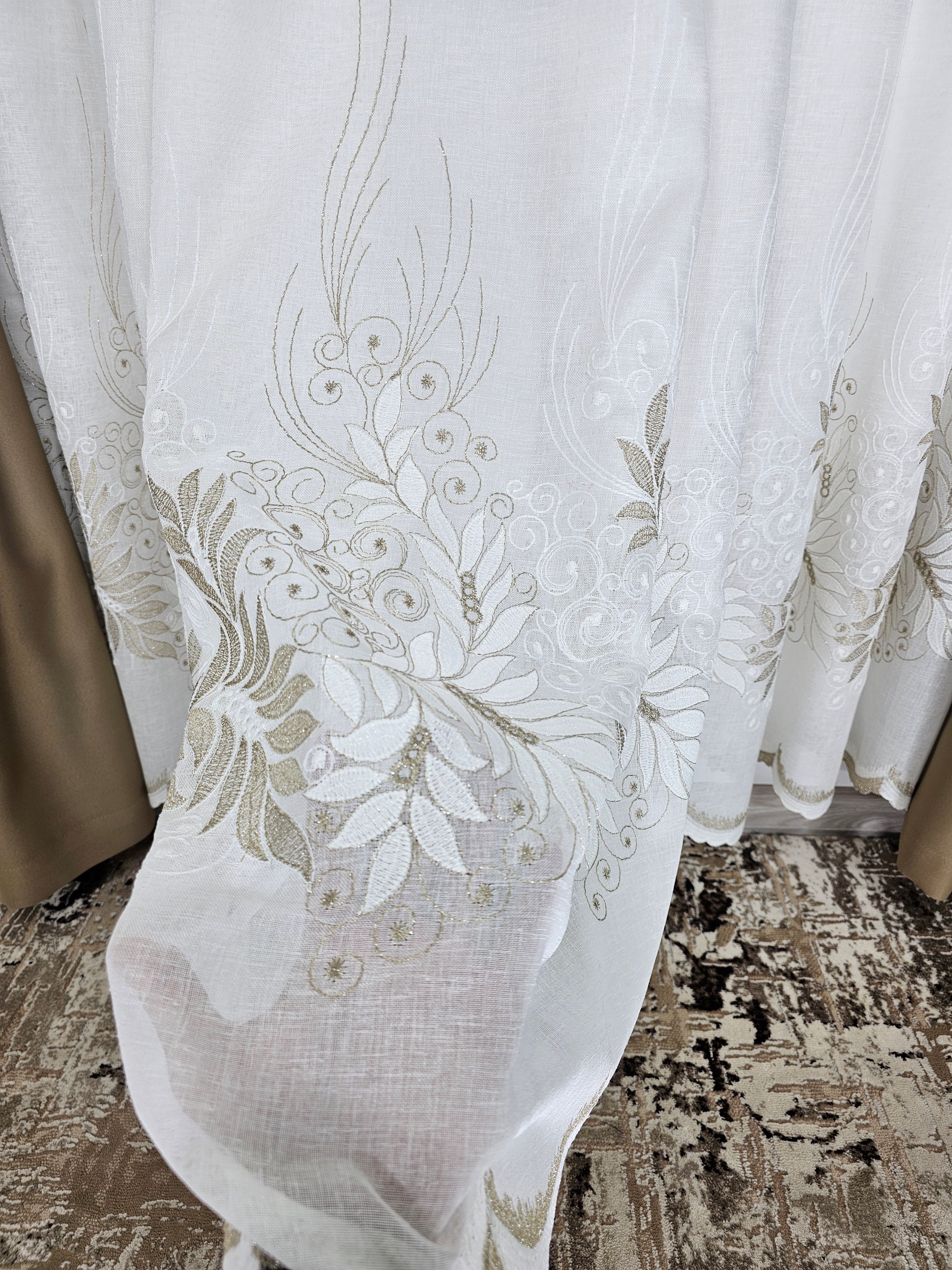 Set Idalis: perdea din in gros cu borduri crem bej si draperie grej blackout 98%.
