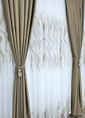 Perdea Roberta din bamboo cu broderie crem maro