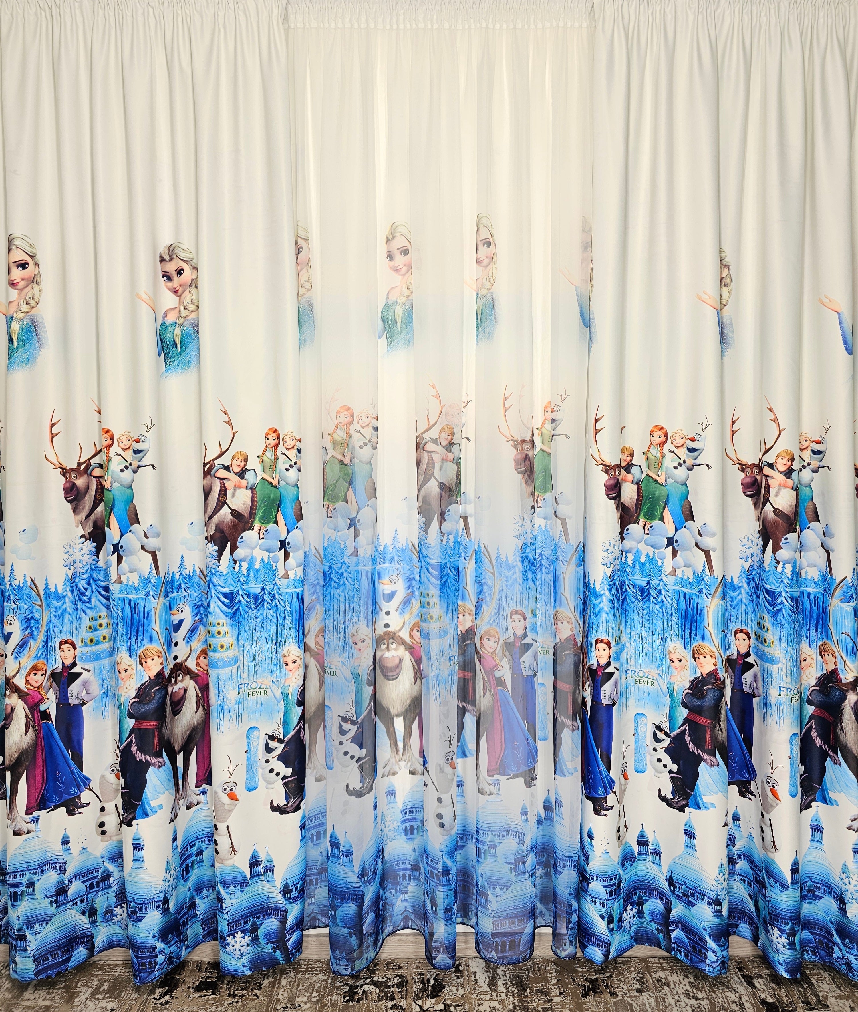 Set Perdea si Draperie Model Frozen