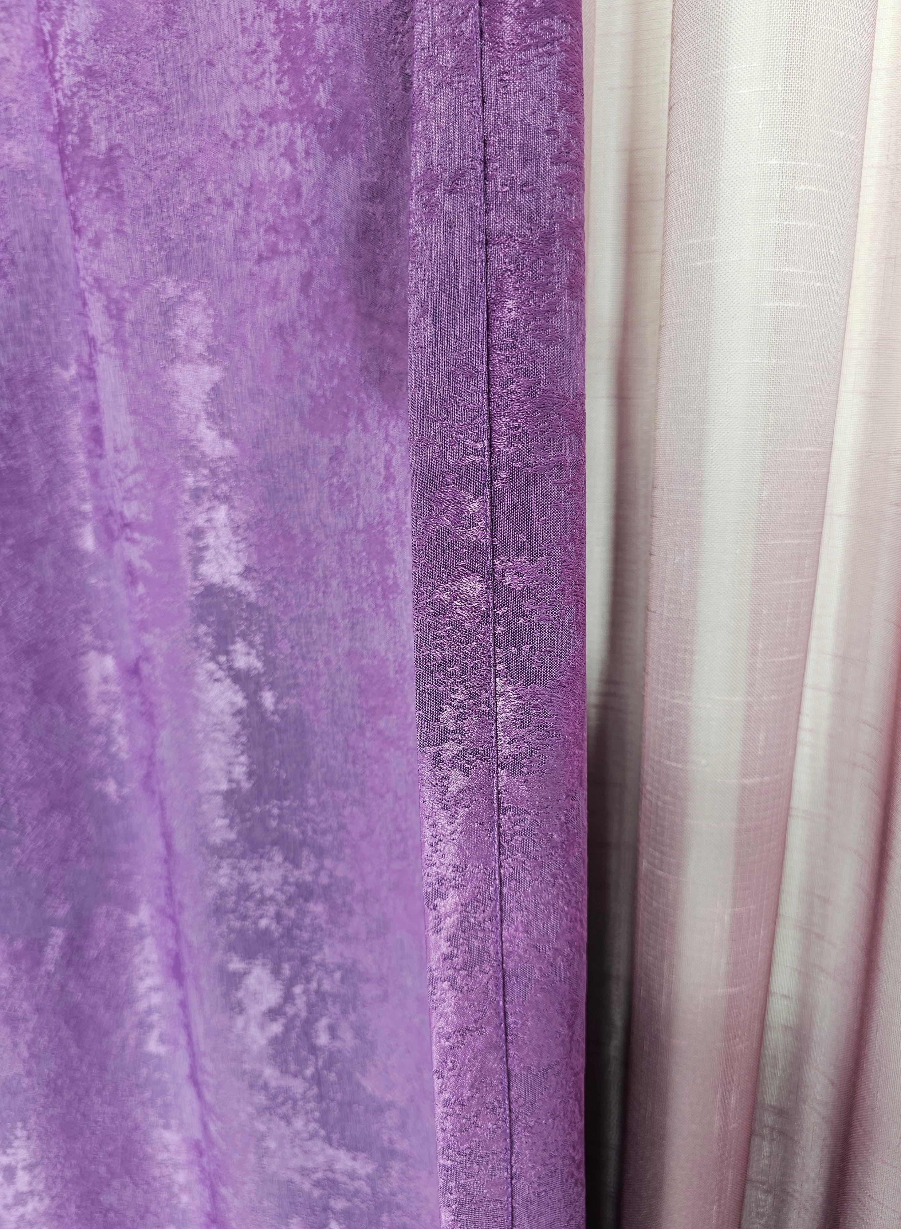 Set Polo: perdea in gros degrade mov trei culori si draperie tip vopsea decorativa mov