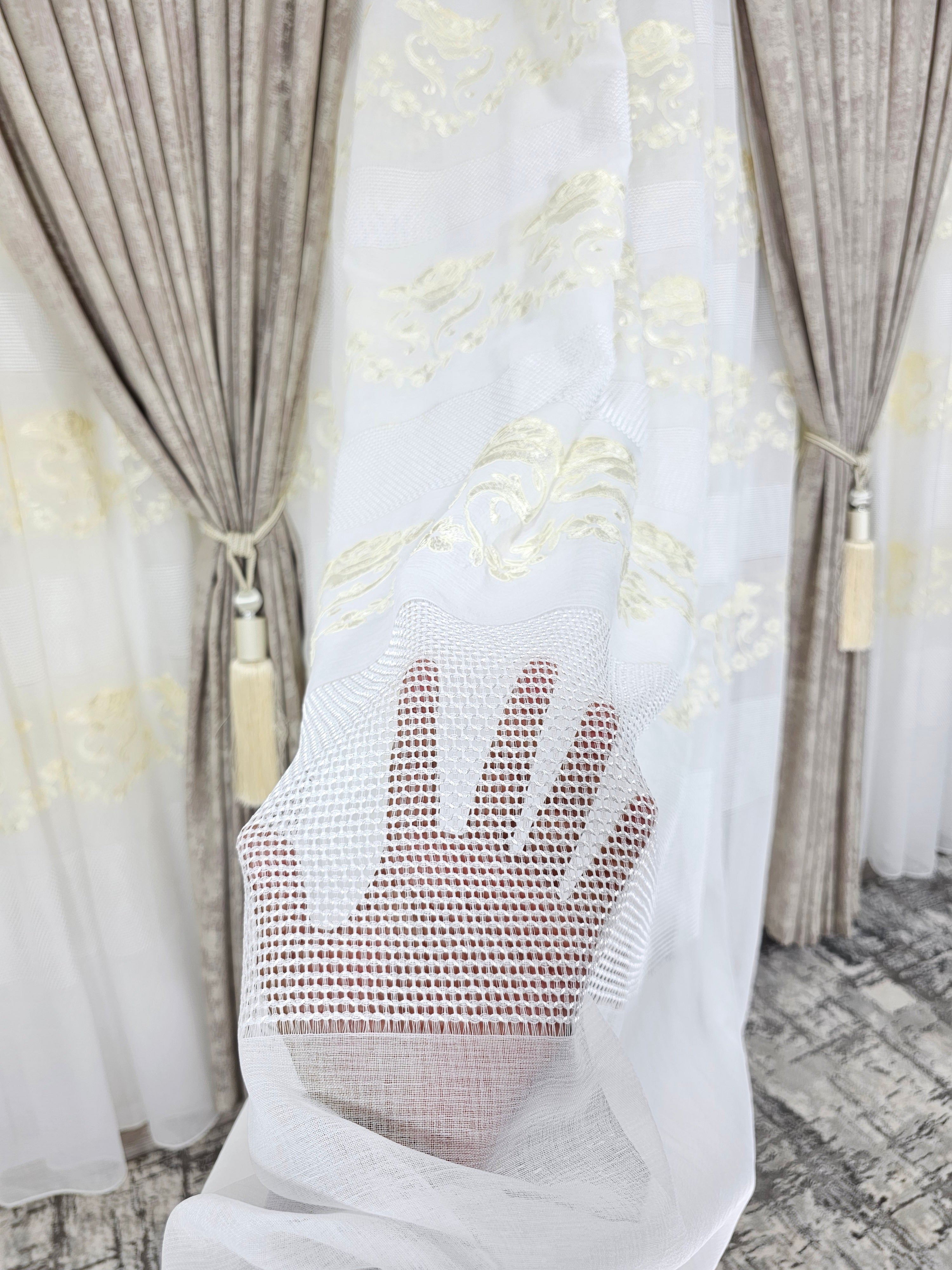 Set perdea din in si draperie decorativa bej model Obira