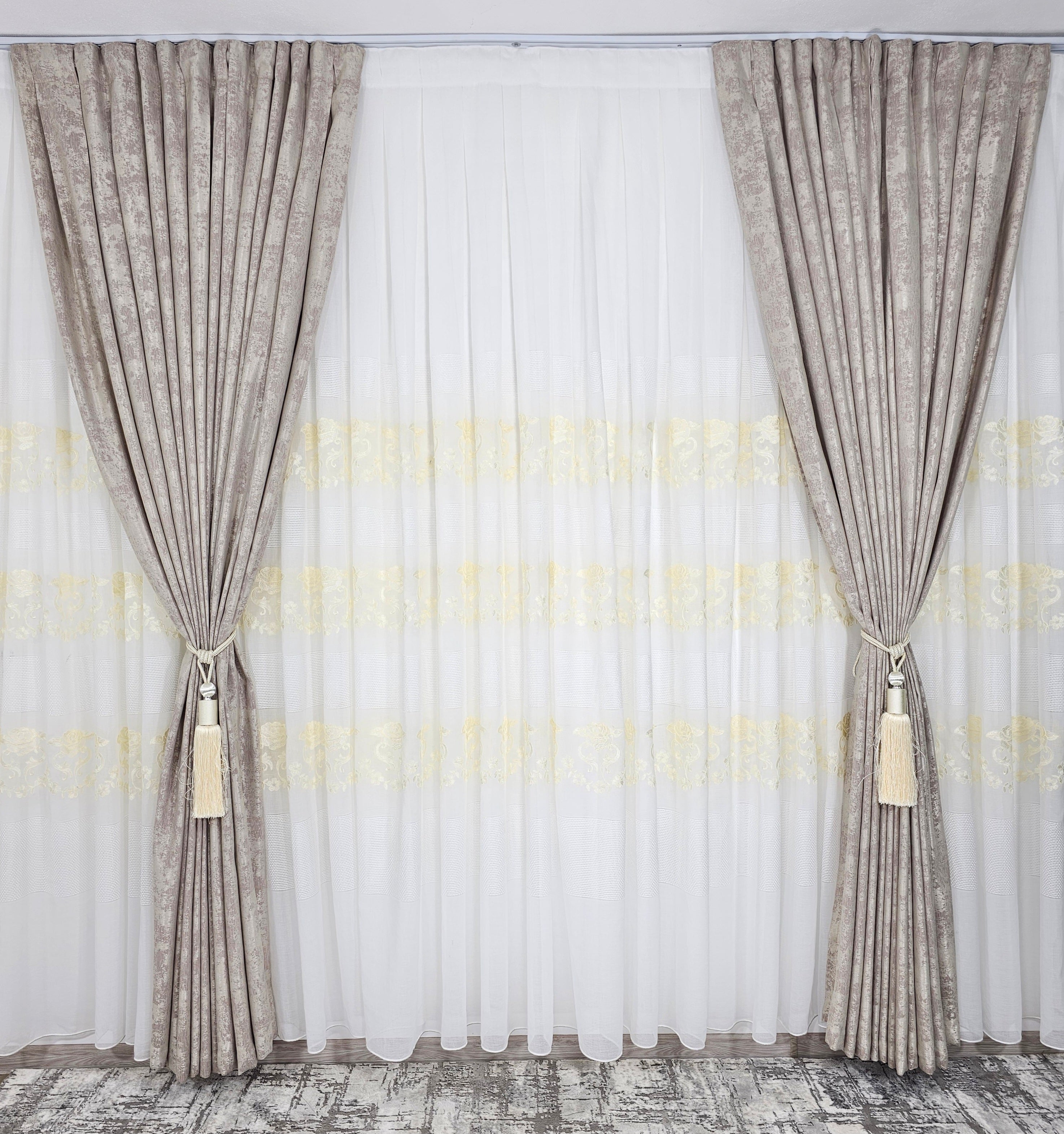 Set perdea din in si draperie decorativa bej model Obira