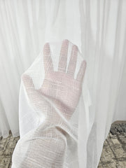 Perdea alba tip in gros keten, material plin ca textura