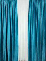 Draperie Catifea Baby Blue Blackout 90% – ideala pentru livinguri si dormitoare luminoase cu canapele crem, bej, gri deschis sau alb si mobilier lemn natur, alb sau auriu – confectionata pe comanda