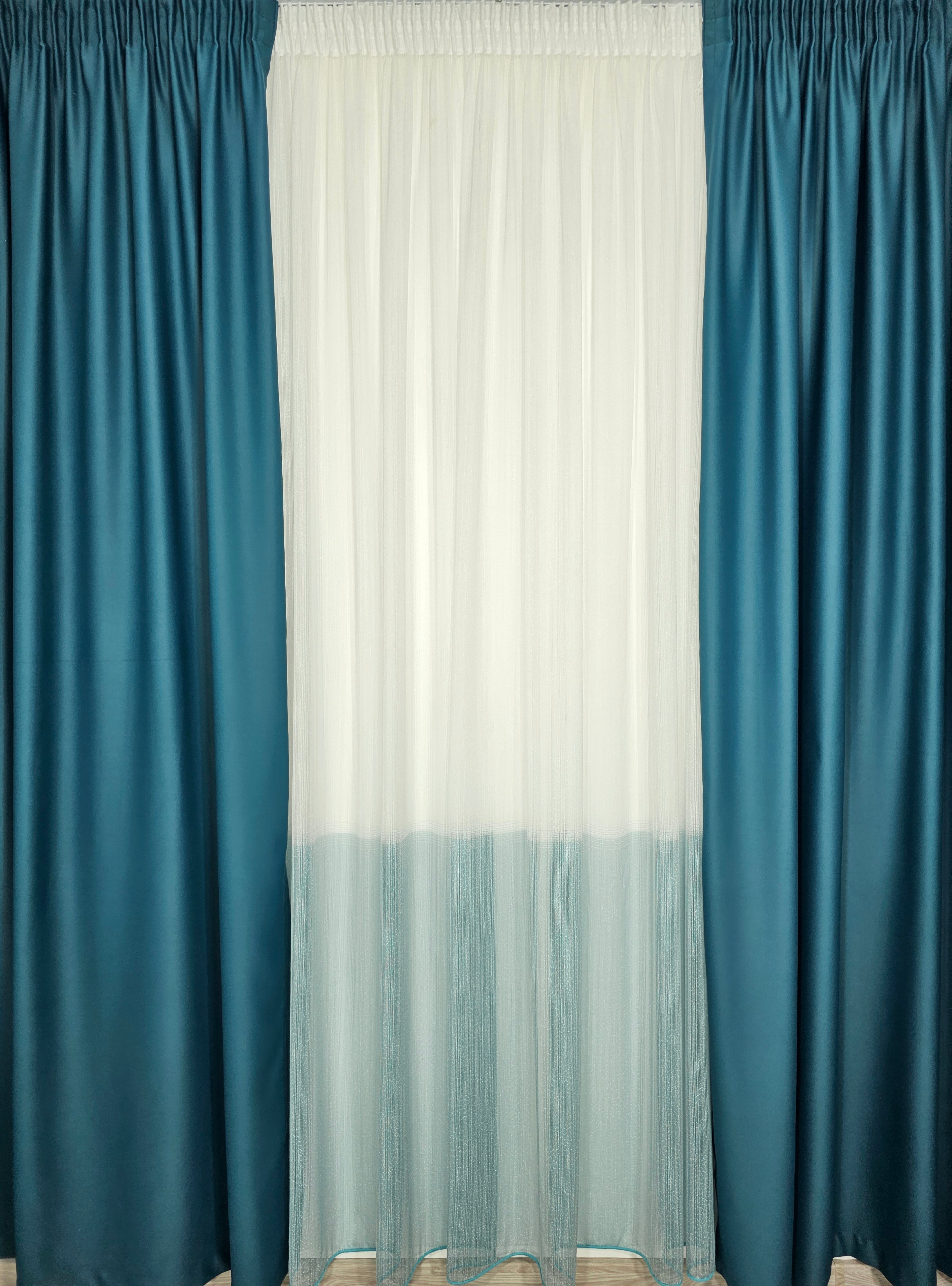 Set Dumbrava: Perdea tip Borangic în Două Culori Alb-Turcoaz și Draperie Blackout 90% Opacă Turcoaz