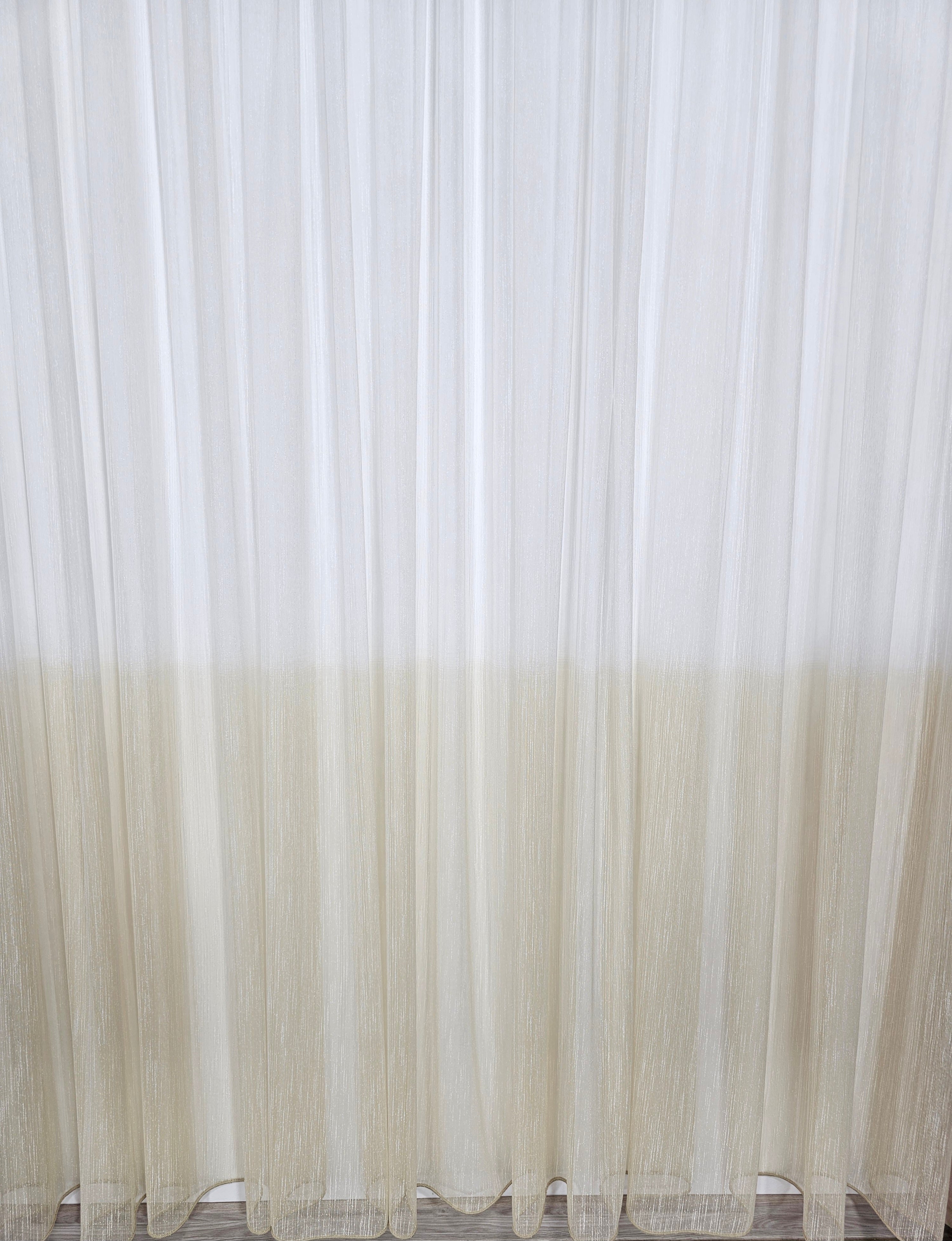 Set Rizzo:Perdea in doua culori alb-bej din material tip borangic si draperie mai tip hotel bej roze