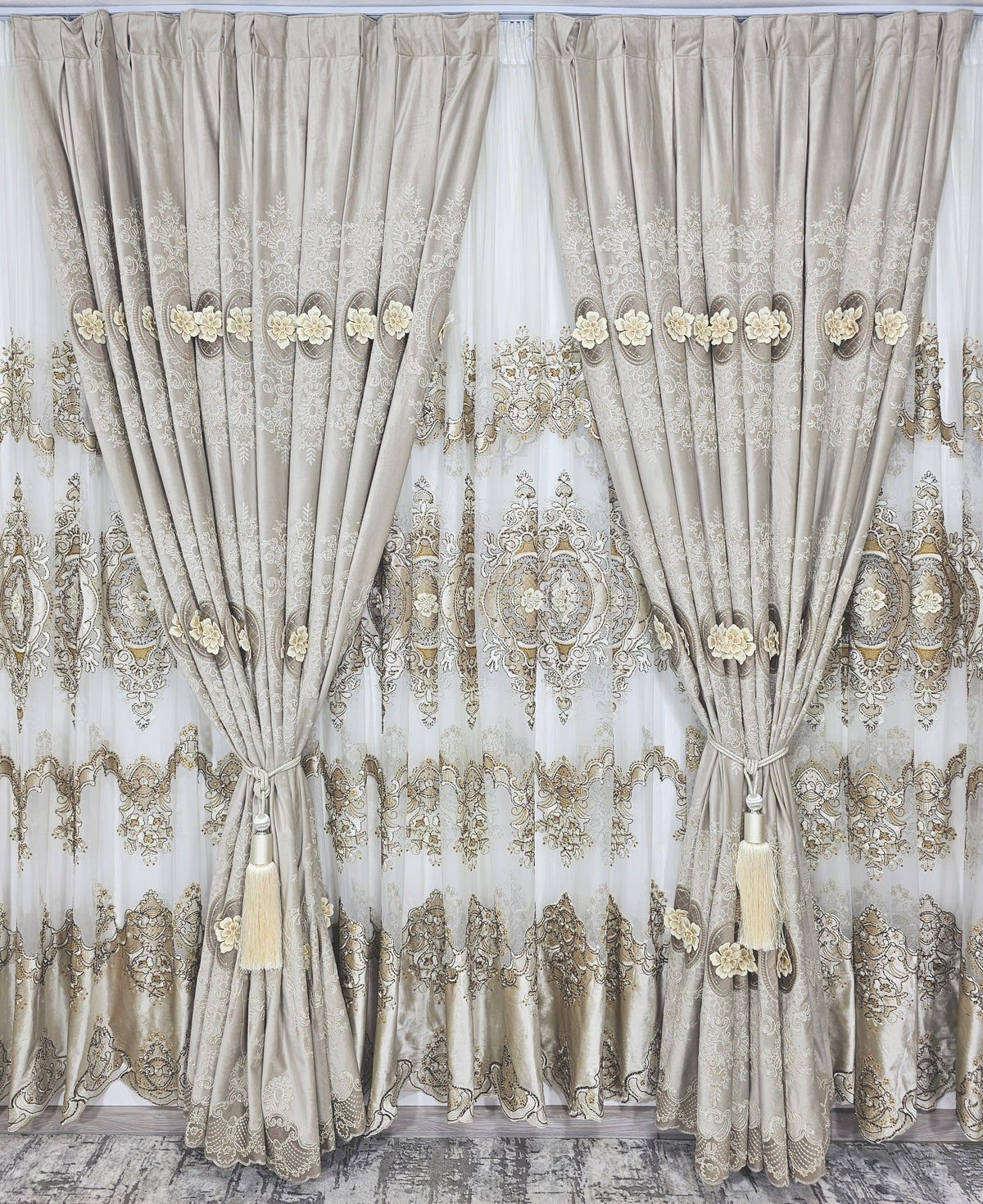 Set perdea si draperie model Ranya