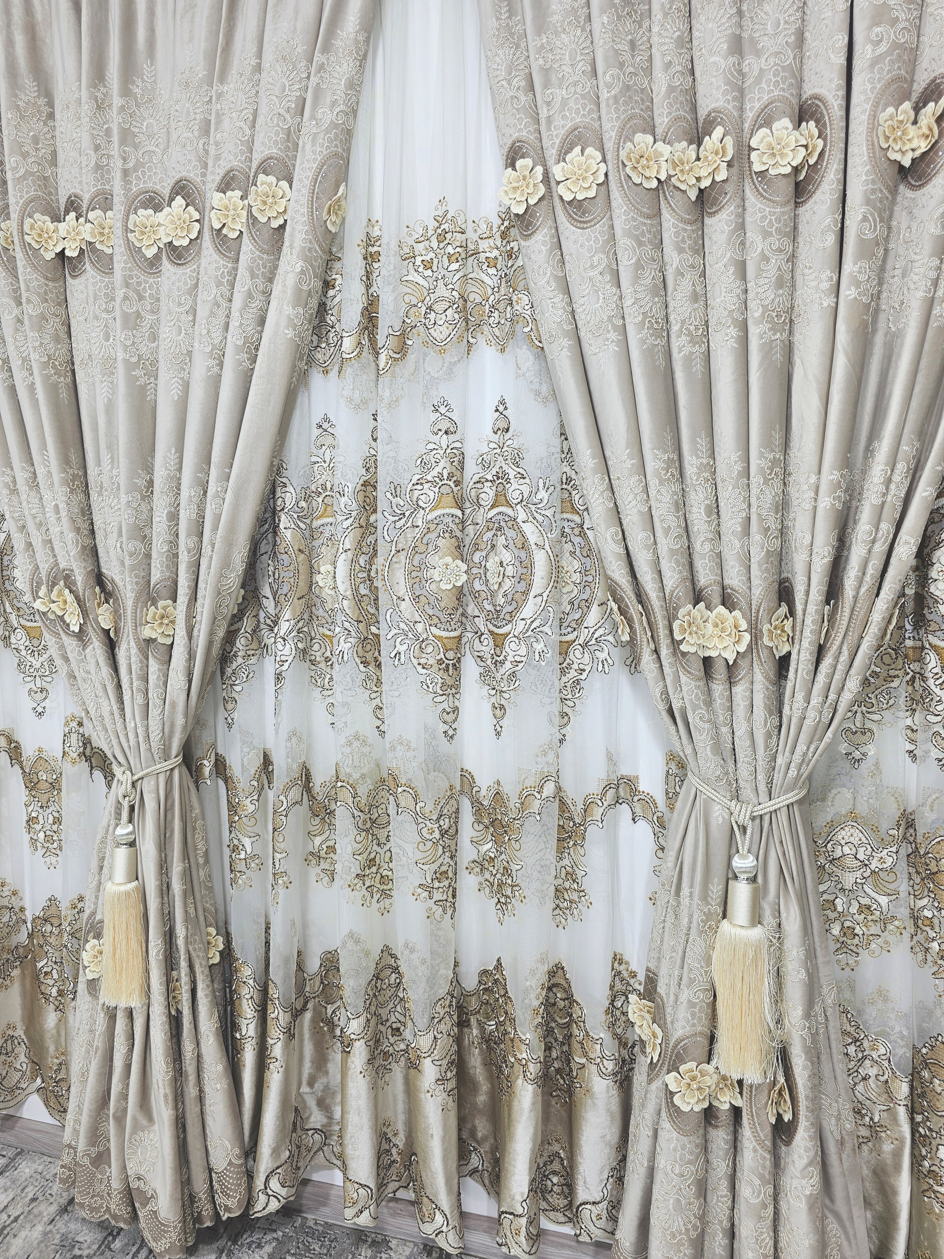 Set perdea si draperie model Ranya