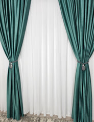 Set Joe: perdea simpla jorjet alb imaculat si draperie catifea verde menta